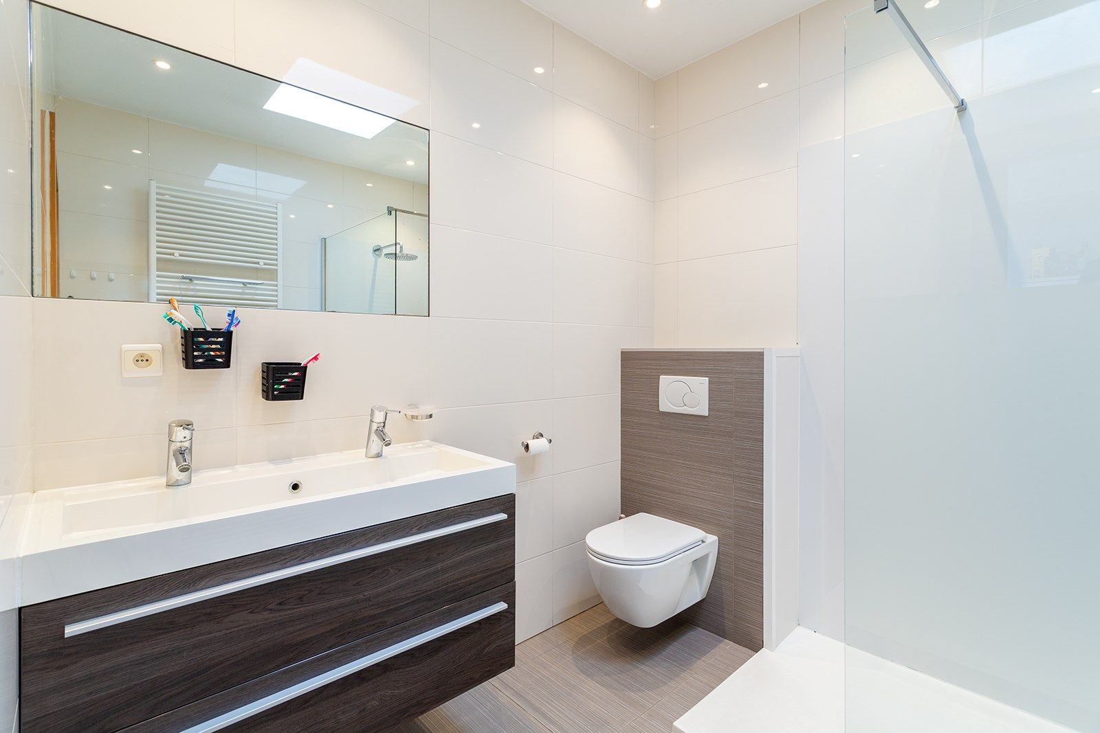 Instapklare woning met 3 slaapkamers en grote zonnige tuin foto 16