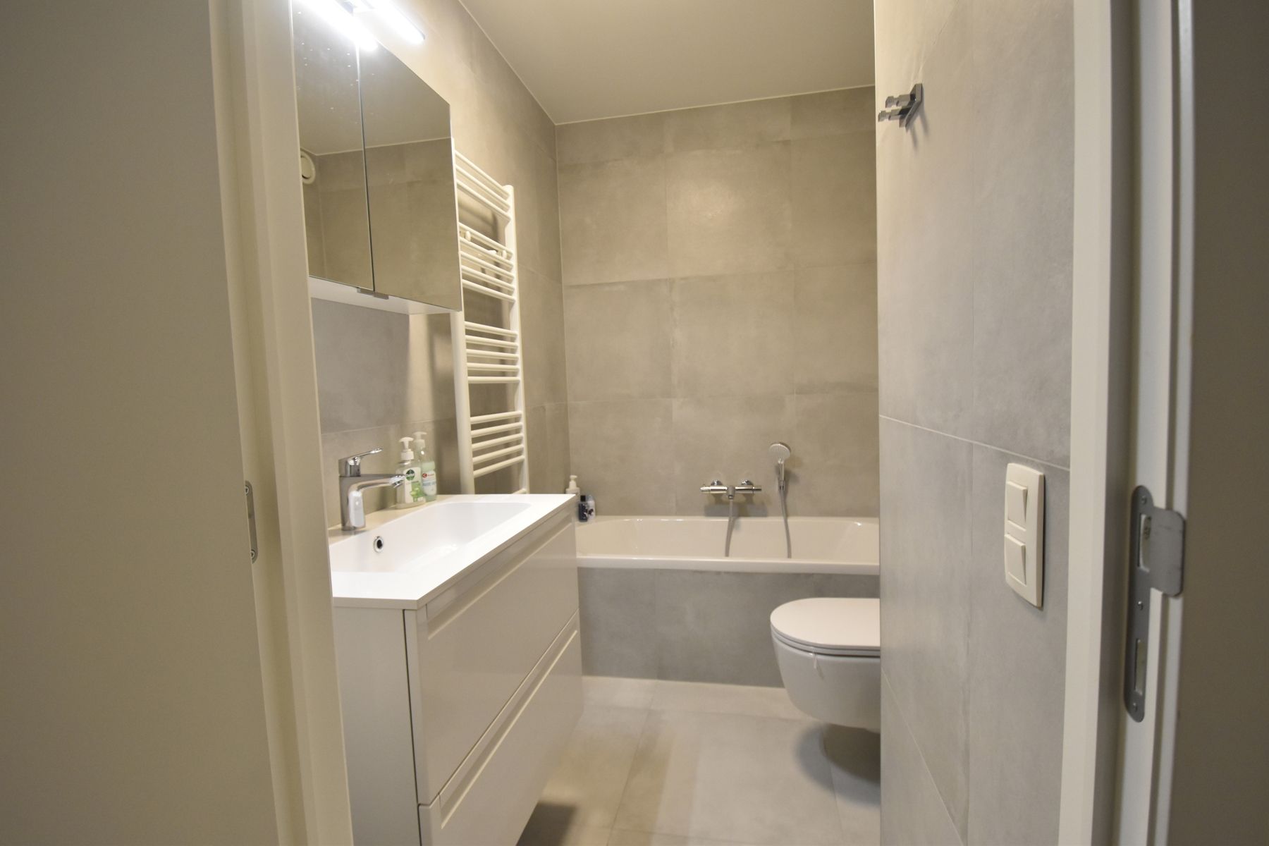 Appartement te huur foto 13