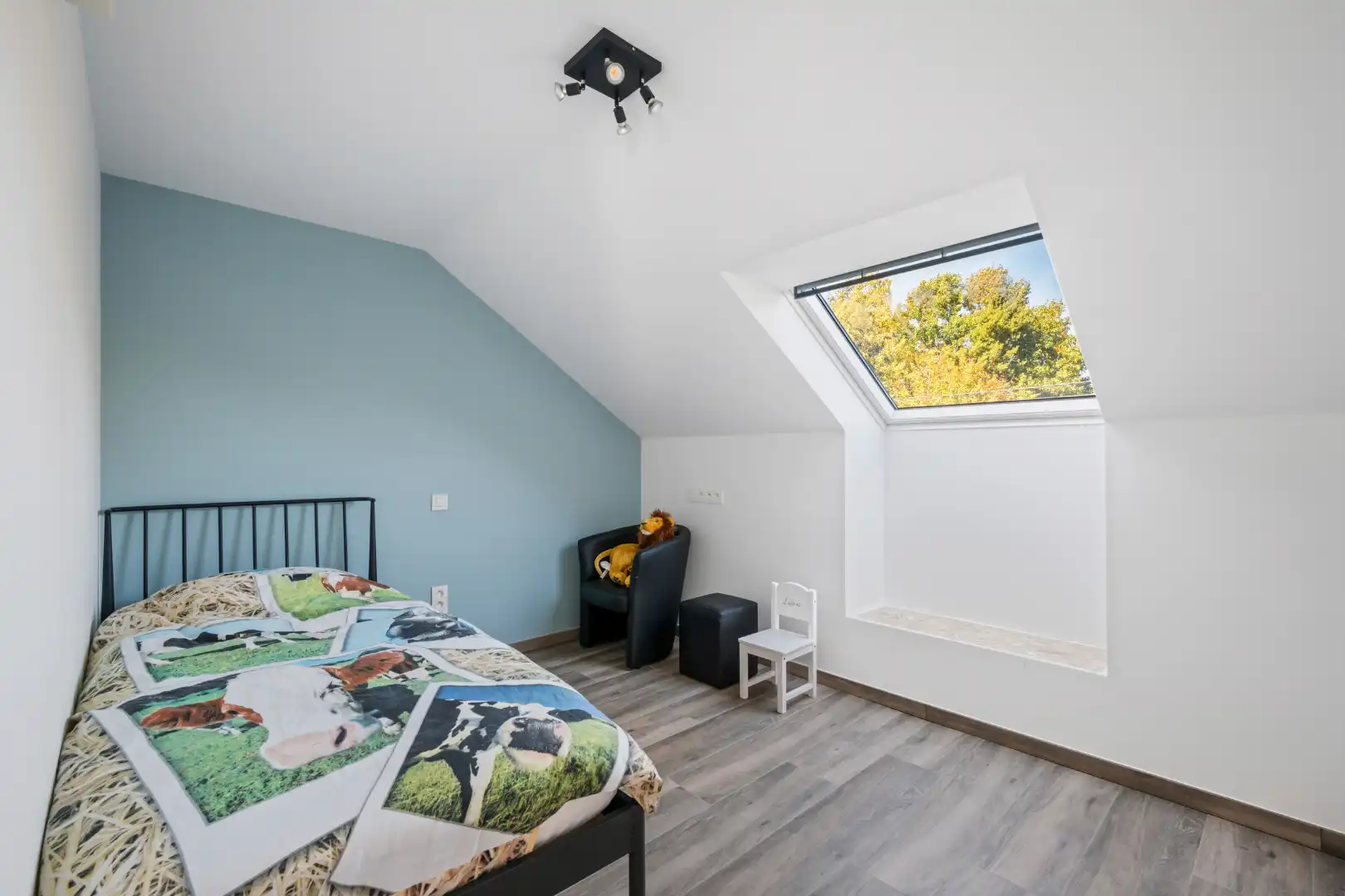 Ruime instapklare open woning met 6 slaapkamers, zuidgerichte tuin en landelijk verzicht in Dadizele foto 12