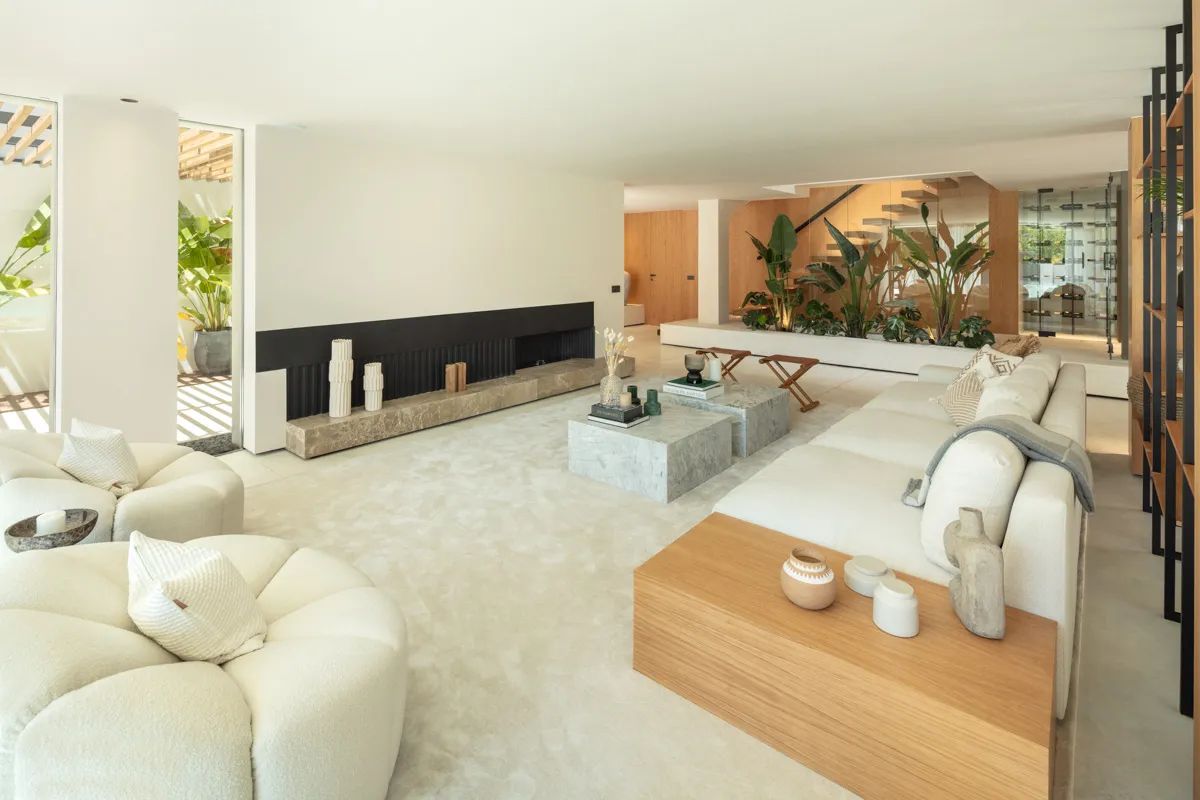 Strak, stijlvol en subliem: moderne designvilla in het hart van Nueva Andalucía – luxe leven op topniveau aan de Costa del Sol foto 2