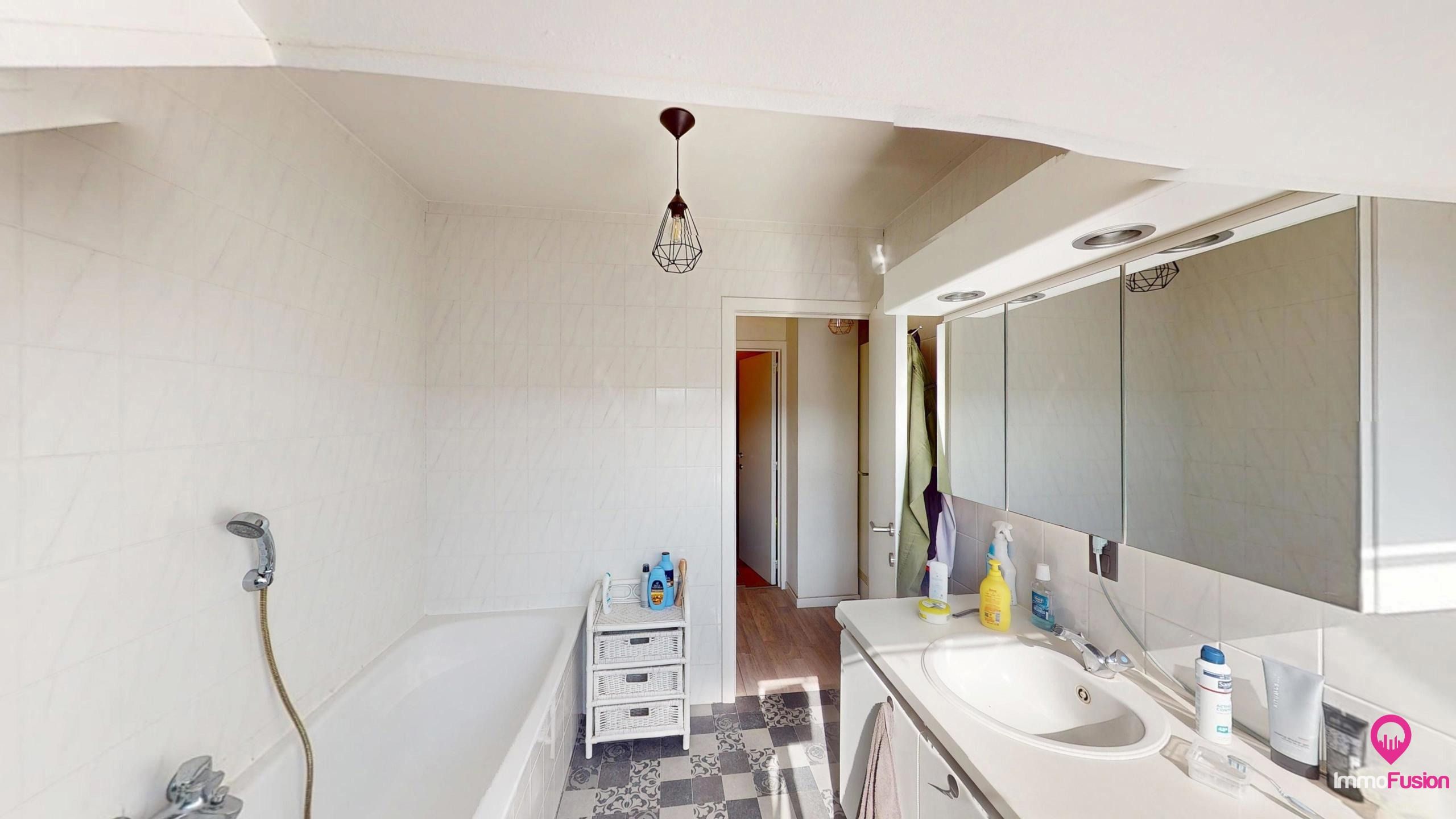 Dubbel appartement met potentieel, rustig gelegen in Eversel! foto 13