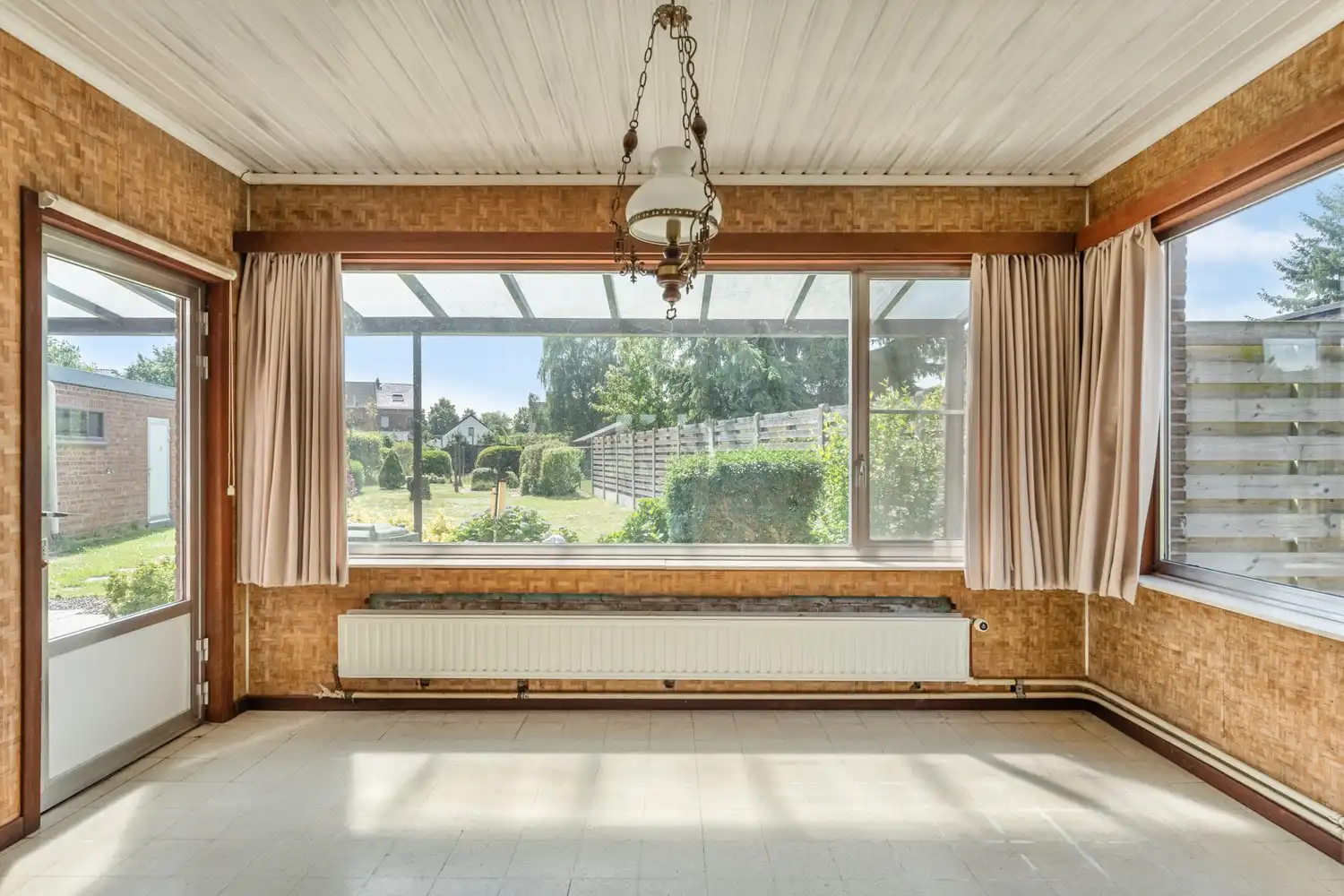 Te renoveren open bebouwing op mooie ligging nabij de Vaart foto 10