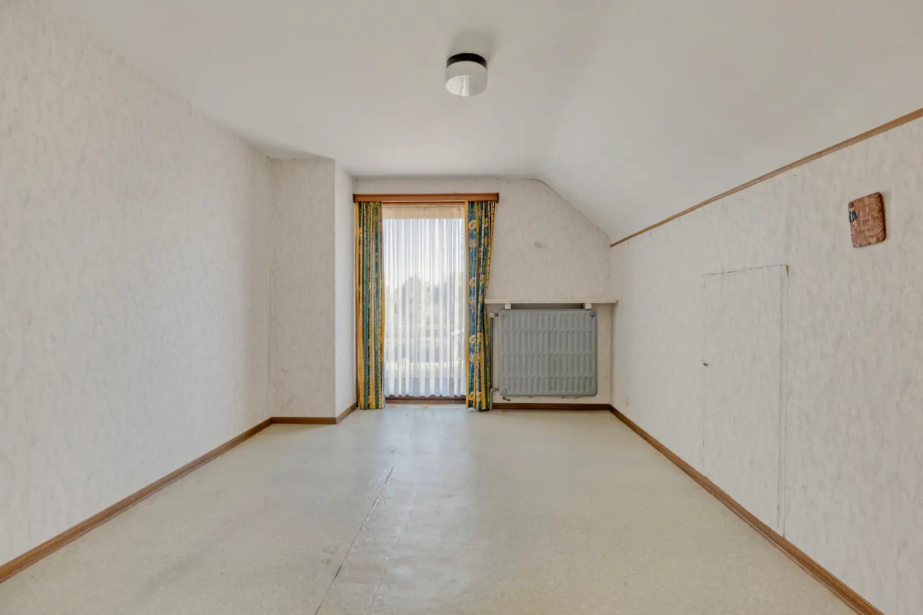 Te renoveren woning met 5 slaapkamers foto 17