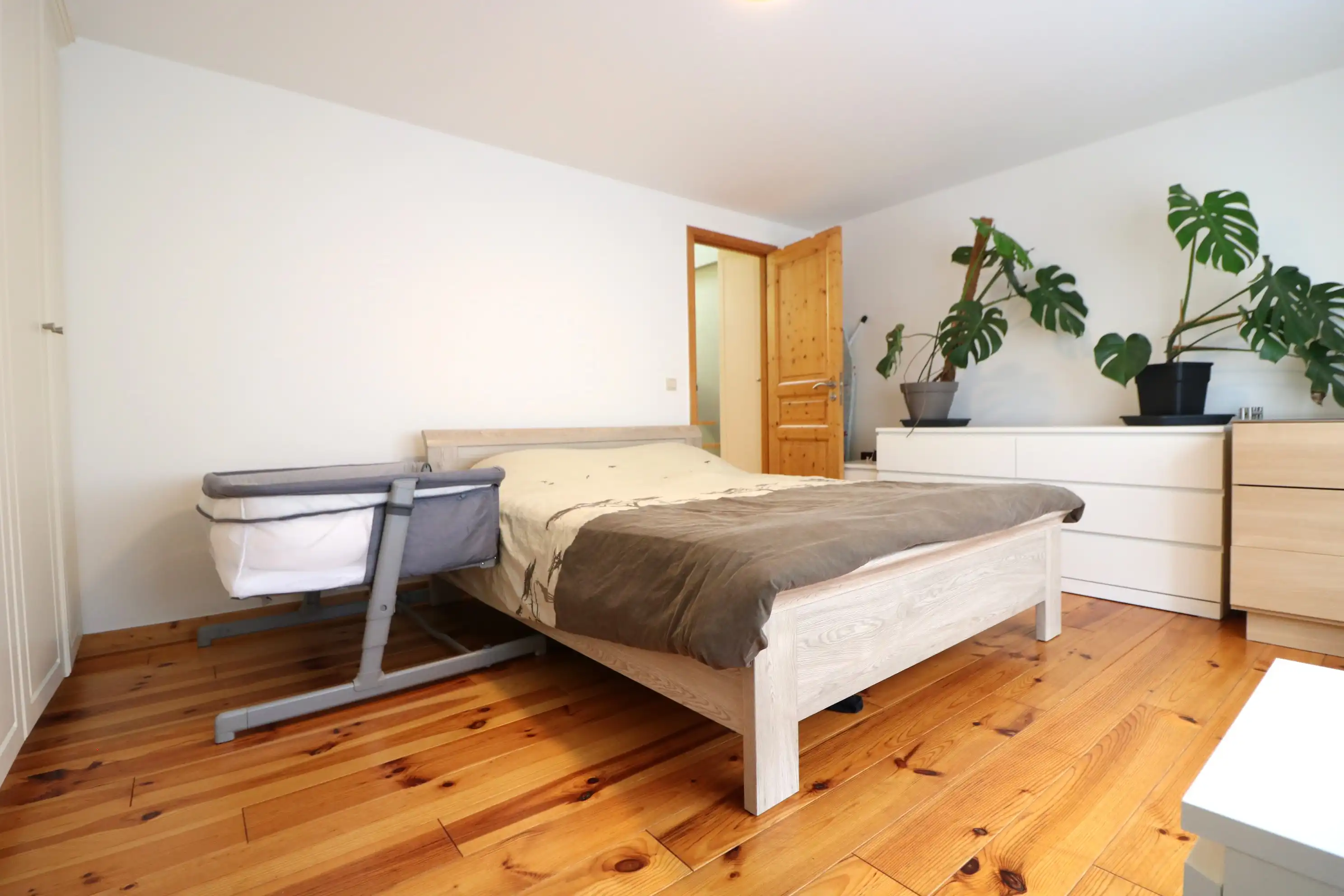 Instapklare en centraal gelegen woning met 3 ruime slaapkamers.  foto 10