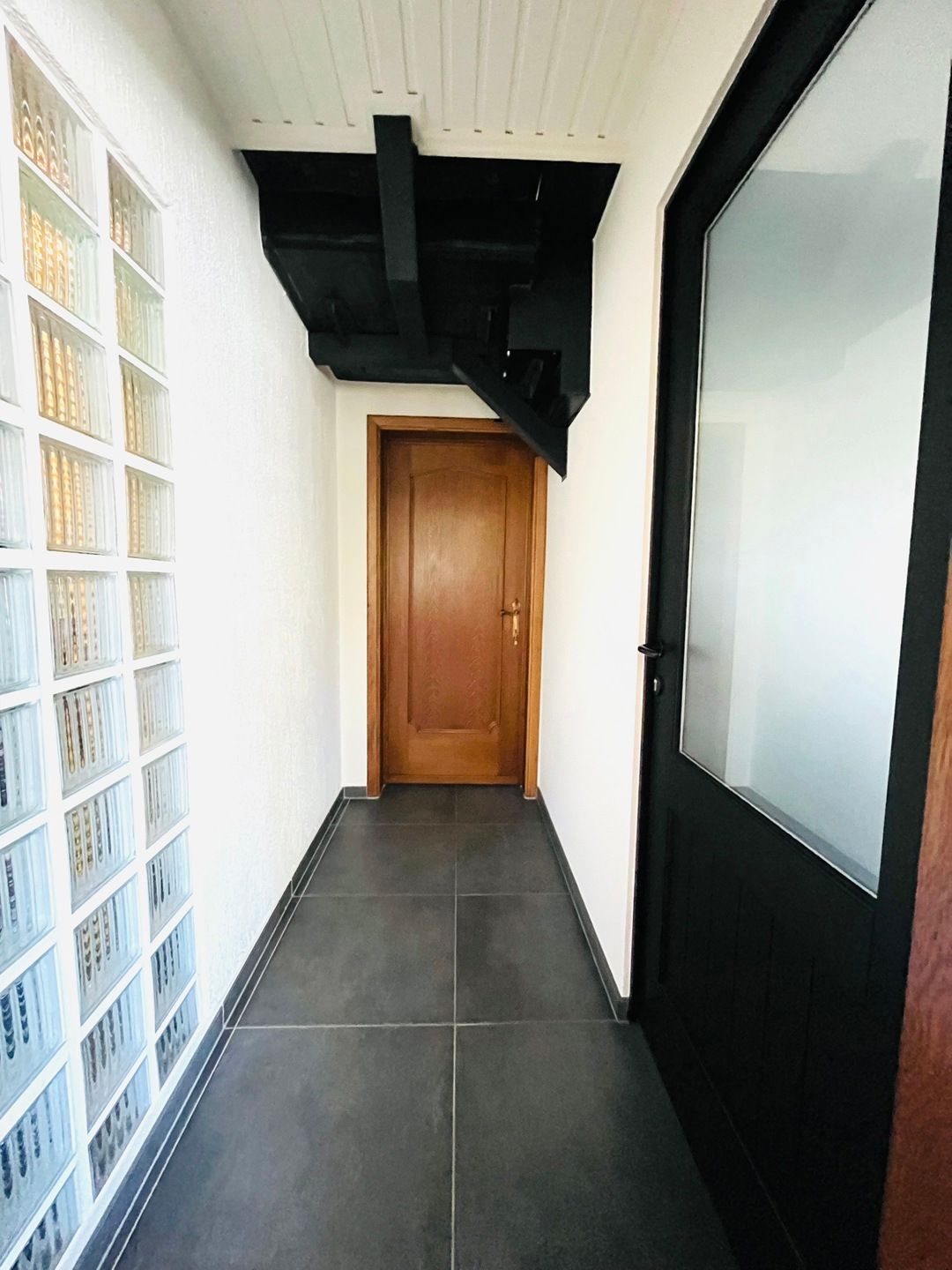 APPARTEMENT MET 1 SLPK IN HET CENTRUM VAN LIEDEKERKE foto 2