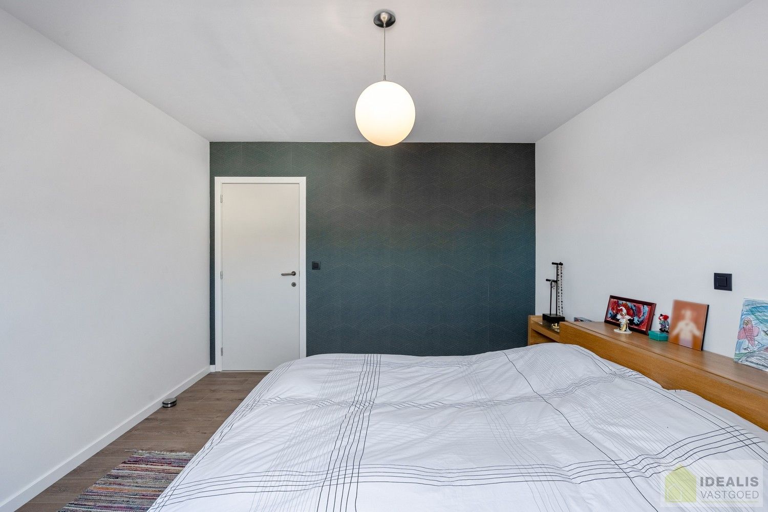 DEALIS VASTGOED – INSTAPKLAAR APPARTEMENT MET 2 SLAAPKAMERS, LICHTRIJKE LEEFRUIMTE, BADKAMER, GOED UITGERUSTE KEUKEN, GARAGEBOX EN AUTOSTAANPLAATS OP EEN UITERST GUNSTIGE LOCATIE AAN DE RAND VAN HET CENTRUM VAN PELT! foto 21