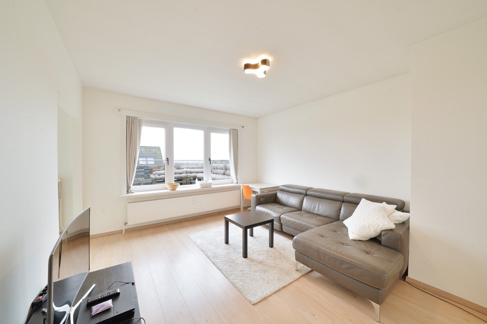 Appartement met ruim dakterras en prachtig zicht te Oostende foto 2
