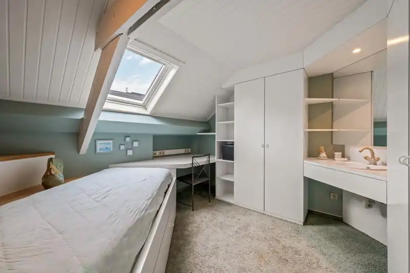 Veelzijdige woning met tuin en uitweg in Eernegem foto 20