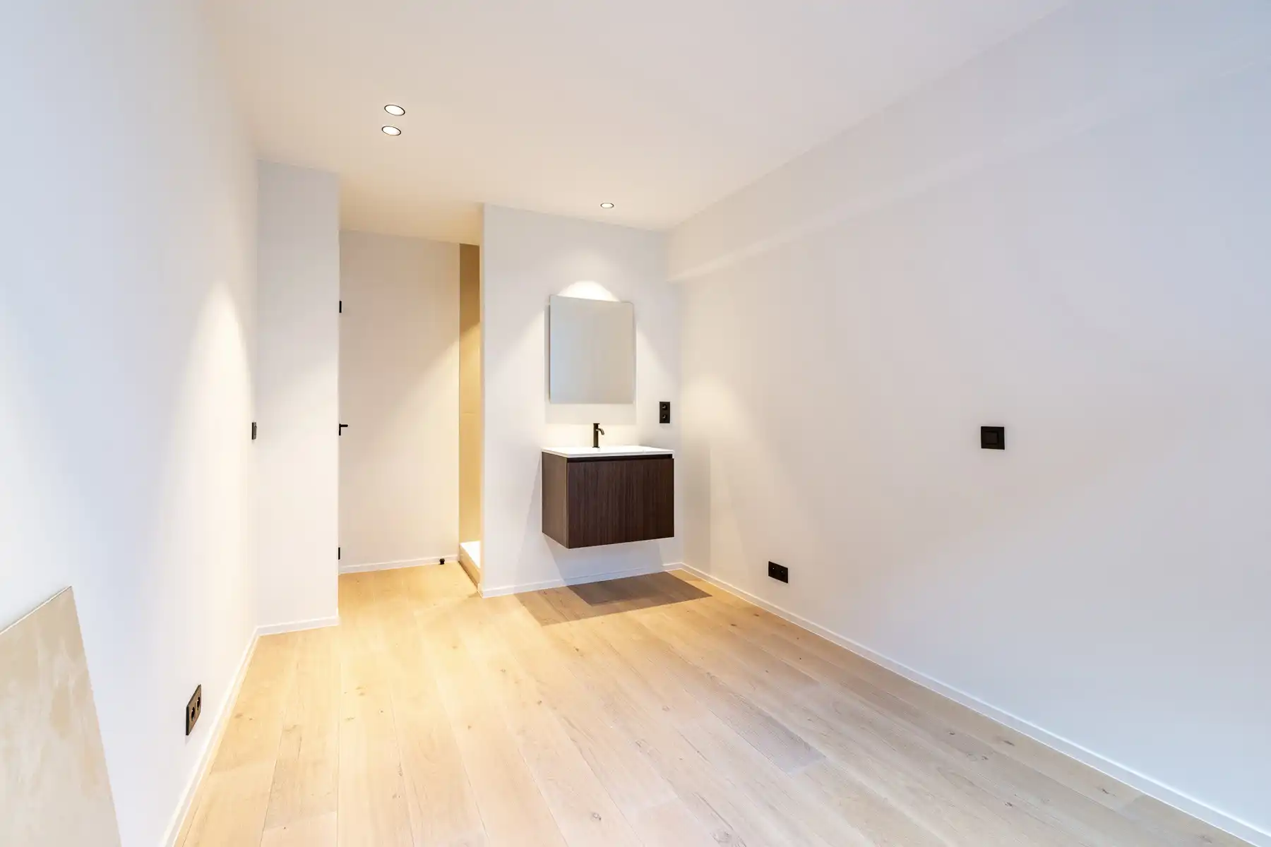 Gerenoveerd appartement met zijdelings zeezicht foto 13