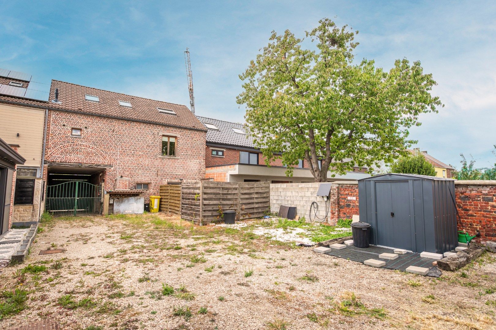 Gerenoveerd appartement met 3 slaapkamers, 2 autostaanplaatsen en zonder gemeenschappelijke lasten foto 17