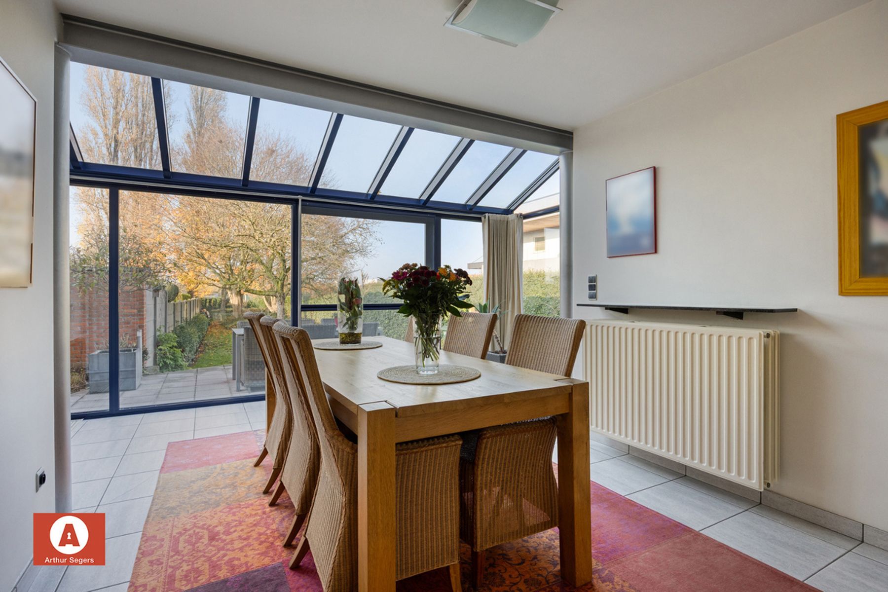 Architectenwoning met inpandige garage. foto 8