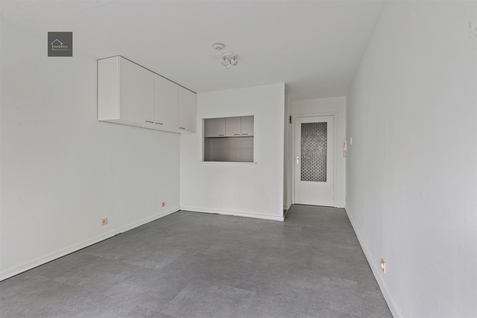 Instapklare, gerenoveerde studio te Oostende!  foto 9