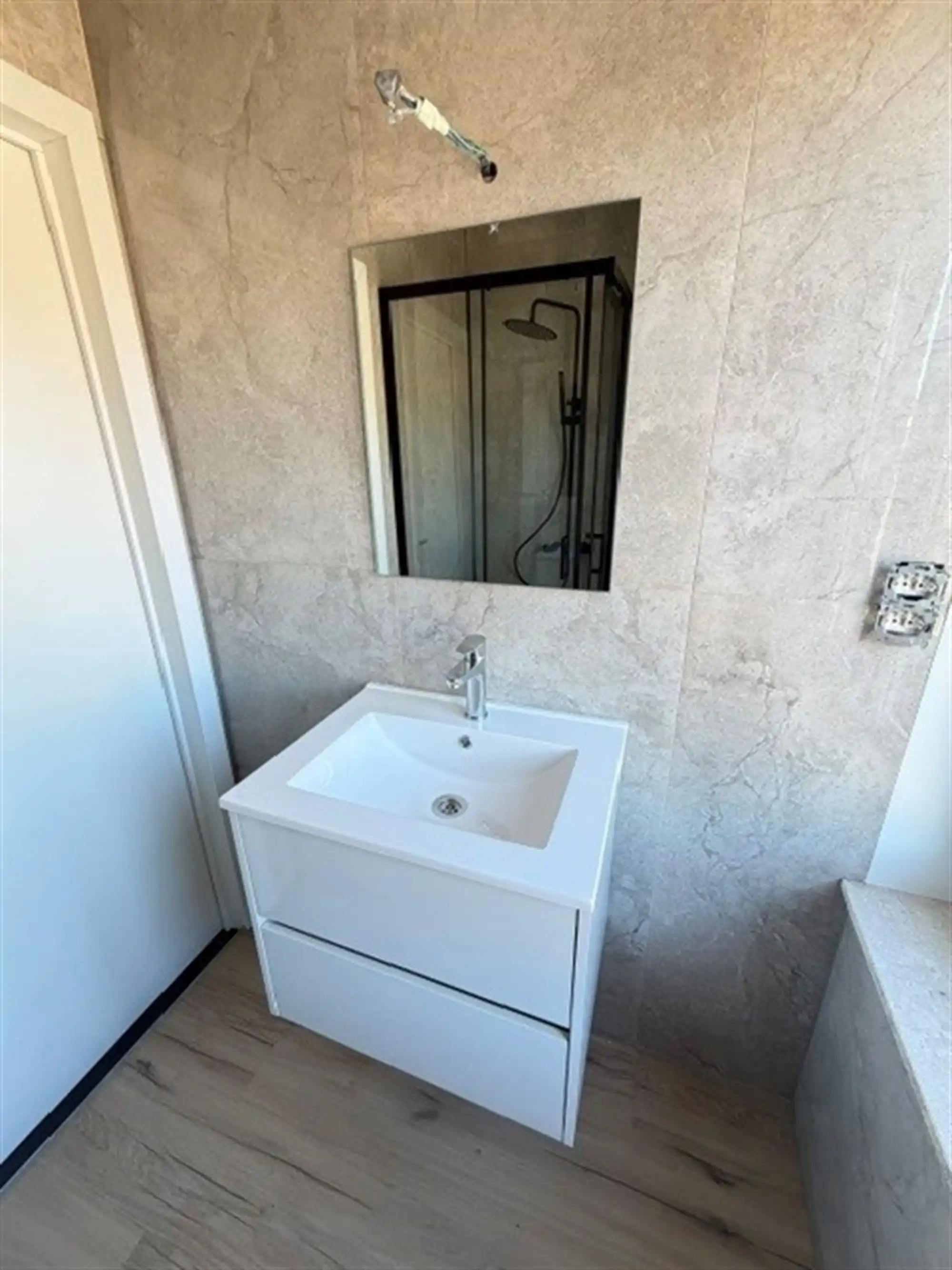 Leuke woning met 2 slaapkamers te Temse Velle  foto 7