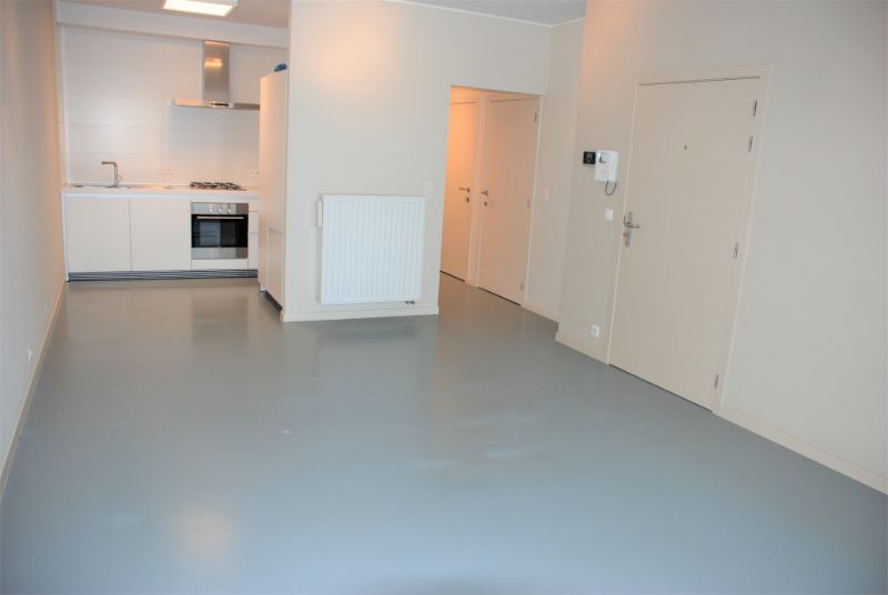 Appartement met 2 slpkms en ruim zonneterras (syndic inbegrepen) foto 7