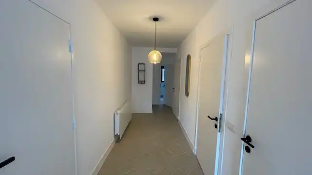 Mooi gerenoveerd, goed gelegen appartement met terras en 2 slaapkamers in Oostende foto 15