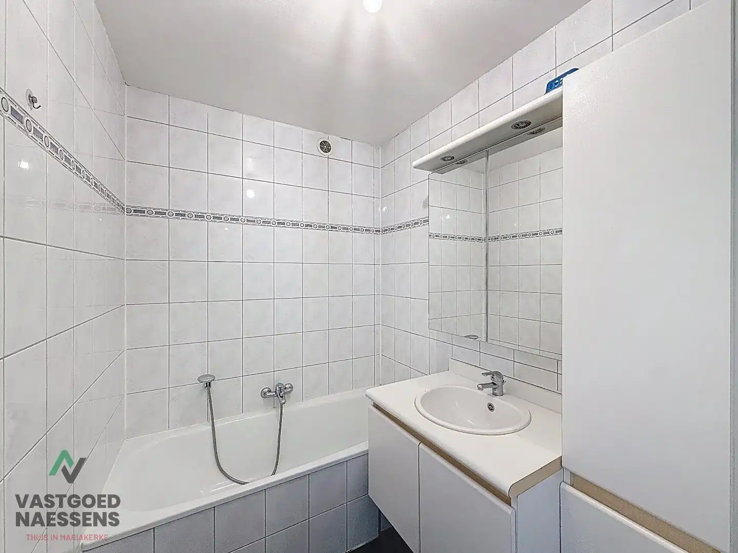 1 SLPK APP MET TERRAS VLAKBIJ ZEEDIJK foto 9