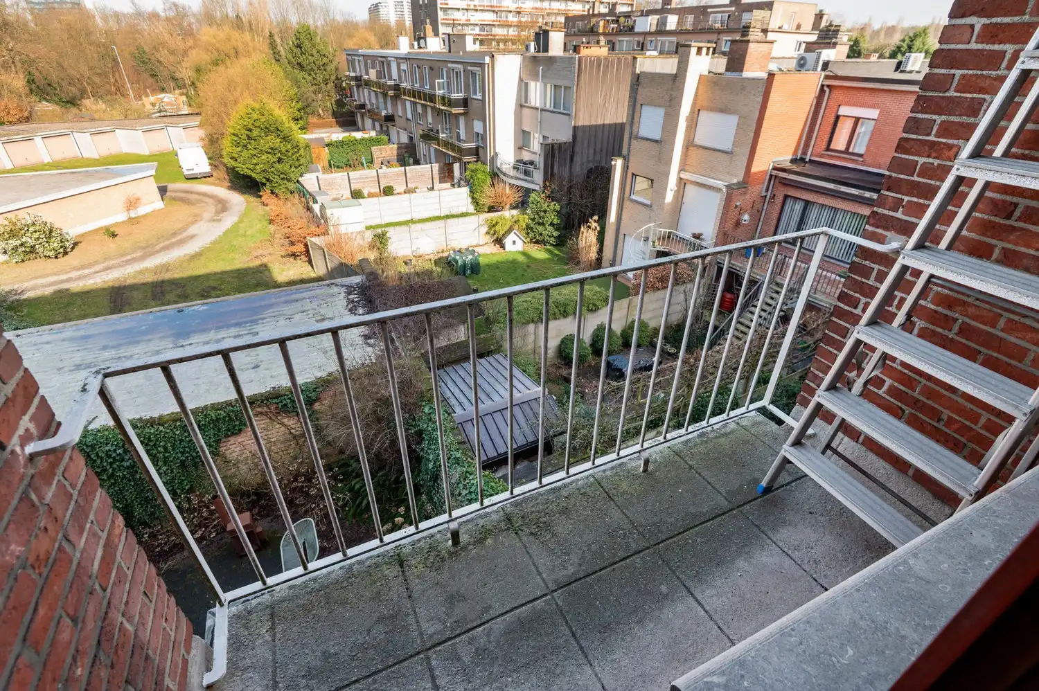 Op te frissen Appartement met 2 slaapkamers in rustige buurt. foto 10