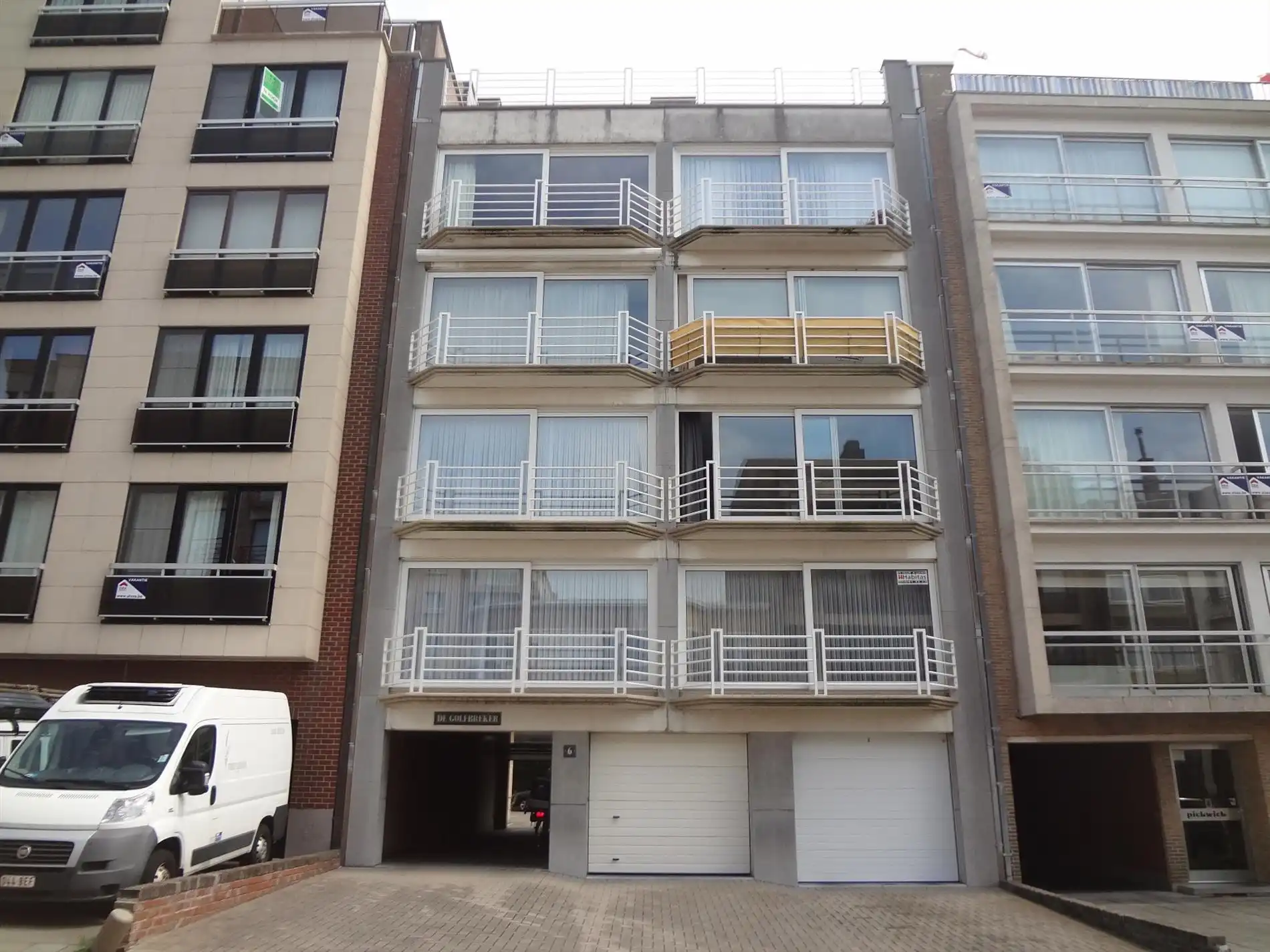Ruime parking - centrum Wenduine foto 5