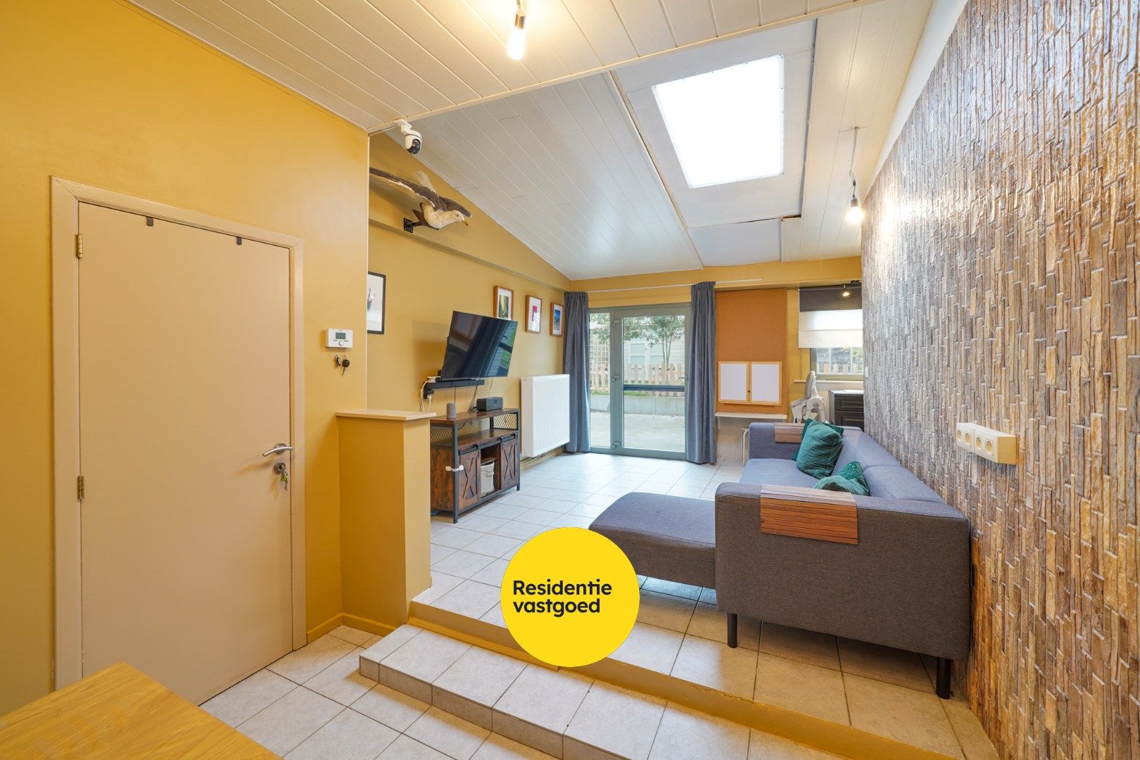 Instapklare woning met garage en tuin te Bredene foto 3