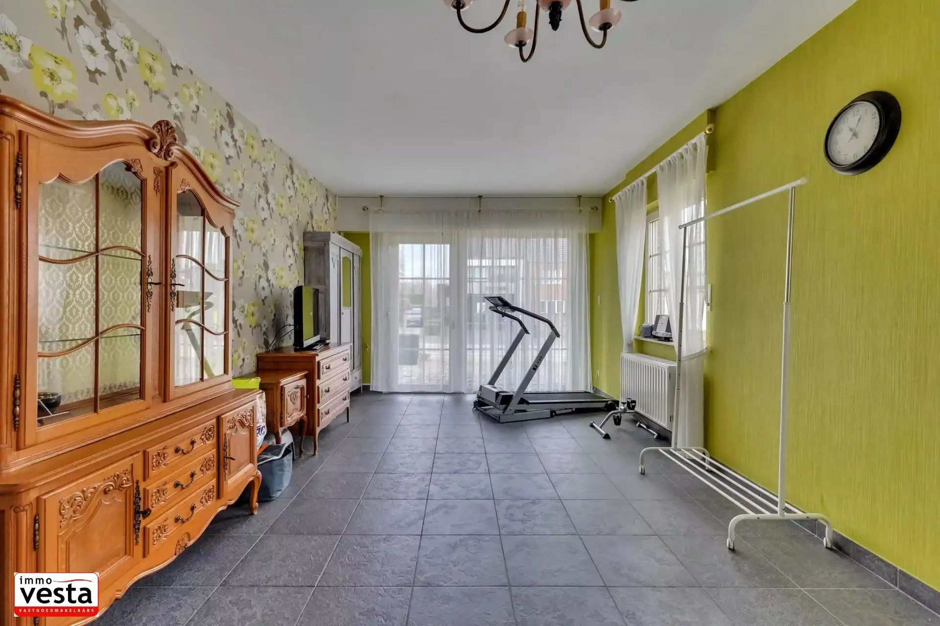 Ruime villa op een goede locatie foto 18