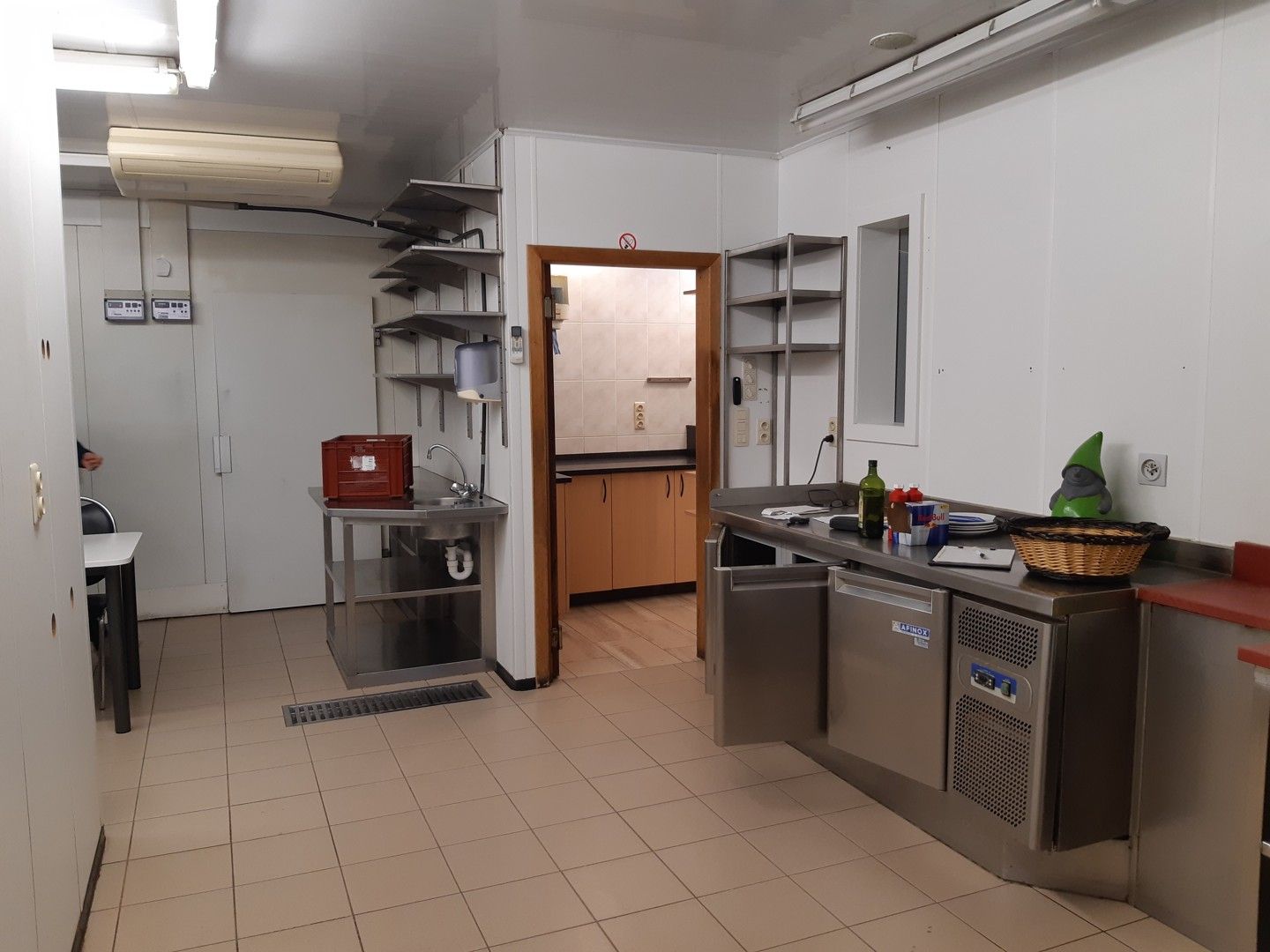 Unieke commerciële opportuniteit in Balgerhoeke - instapklaar handelspand foto 3