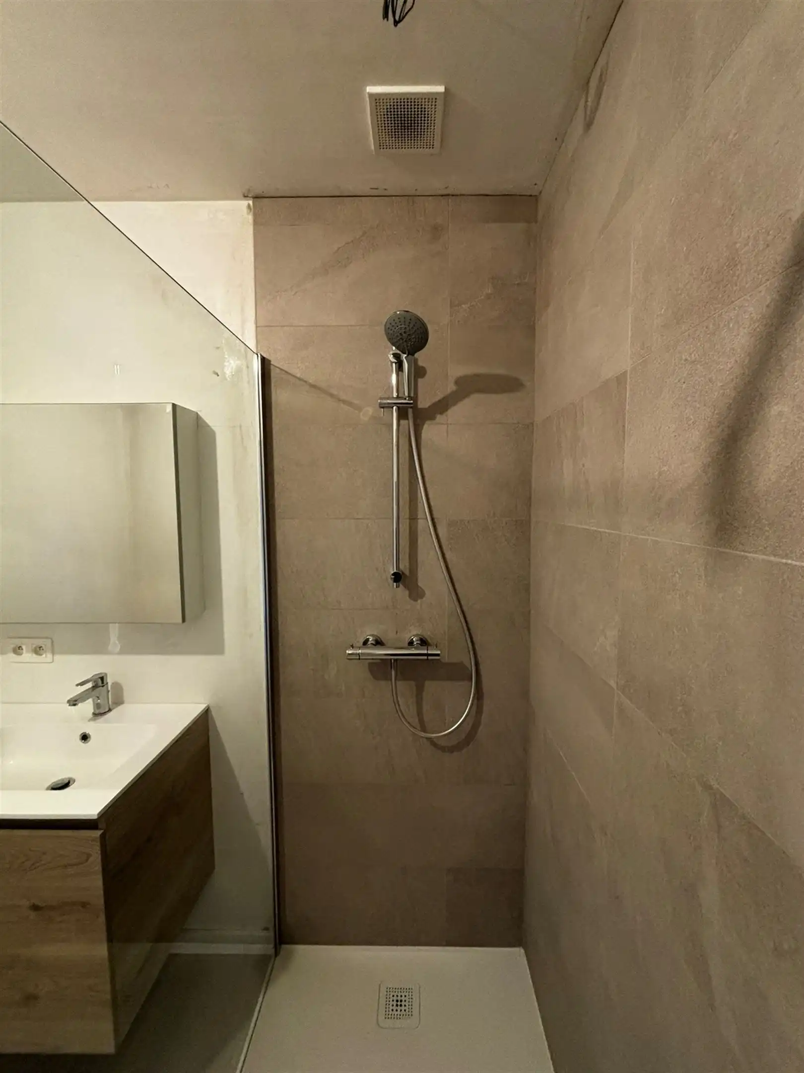 Nieuwbouw met 4 slaapkamers foto 12