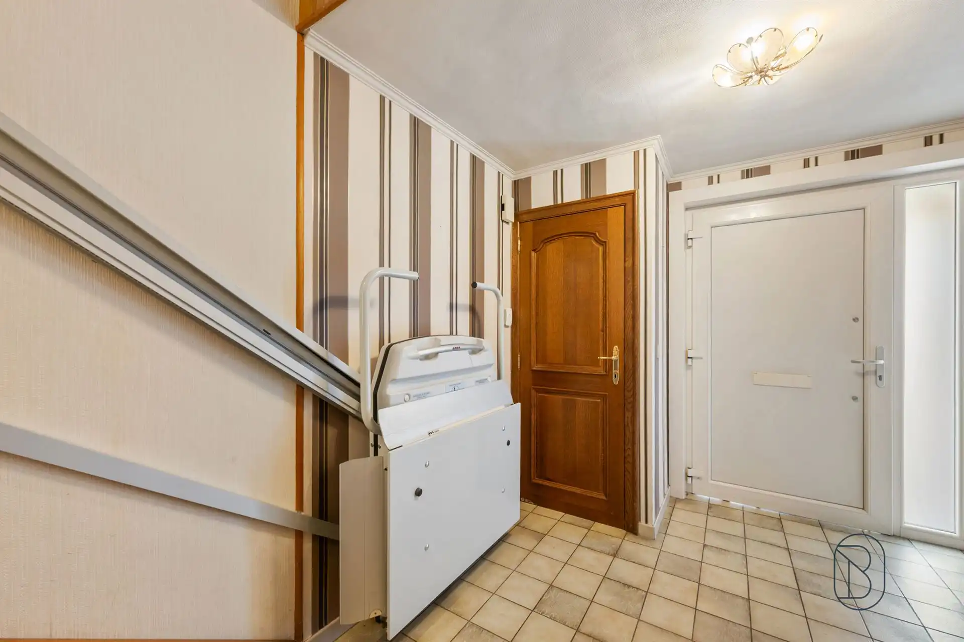 Ruime instapklare woning met 4 slpk, garage en tuin in Heule foto 17