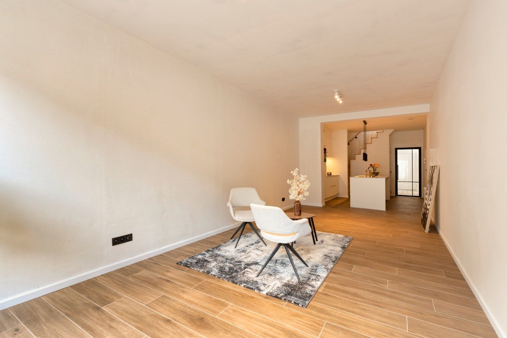 Instapklare stadswoning met 3 slaapkamers en tuintje!  foto 7
