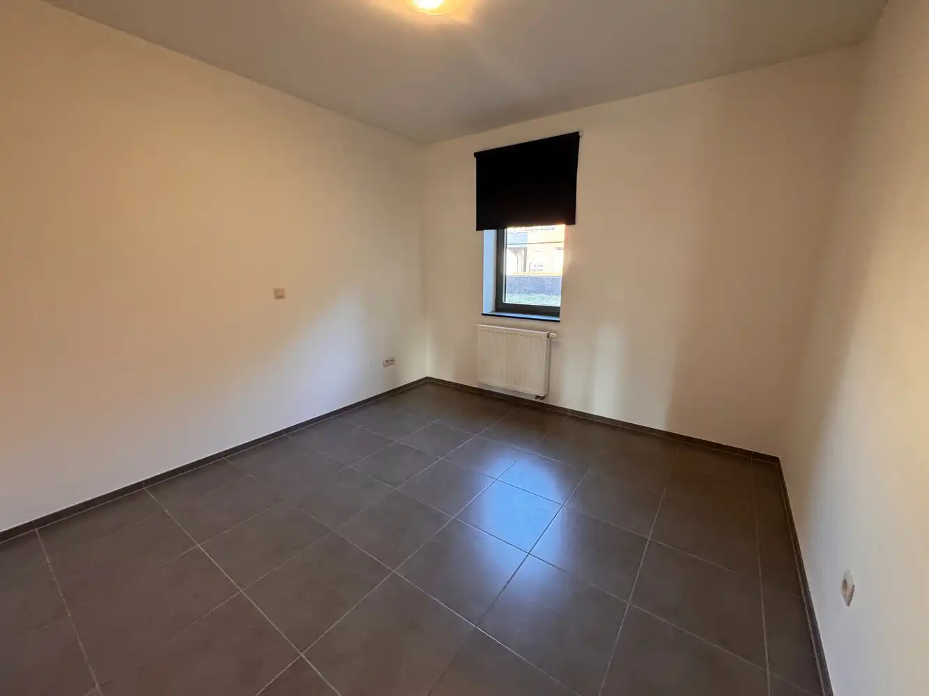 Te huur – Ruim en lichtrijk appartement met 2 slaapkamers in het centrum van Zutendaal foto 7