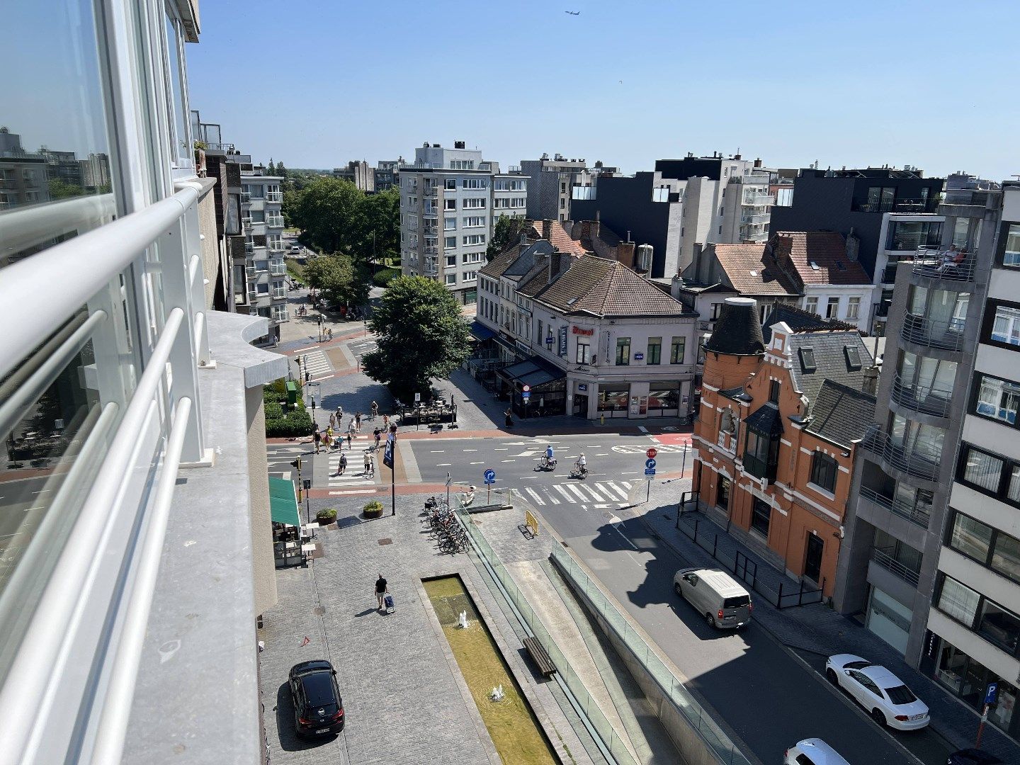 INSTAPKLAAR APPARTEMENT NABIJ PETIT PARIS - WANDELAFSTAND VAN ZEE foto 2