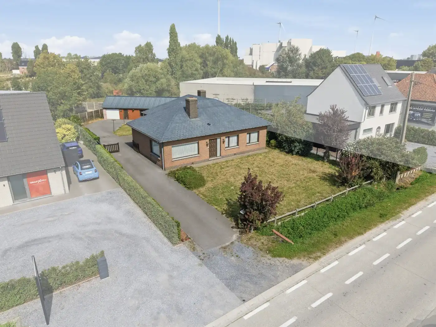 Ruime villa op het gelijkvloers met 1001 mogelijkheden! foto 2