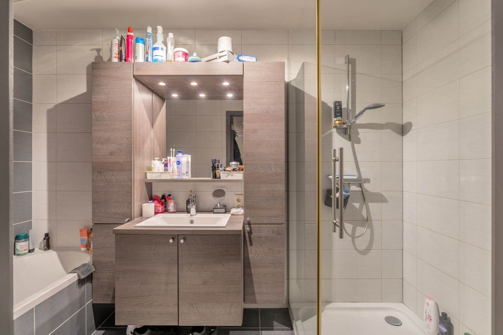 - IN OPTIE - Ruim en degelijk duplexappartement met drie slaapkamers, terras en autostandplaats in de dorpskern van Beverst foto 25