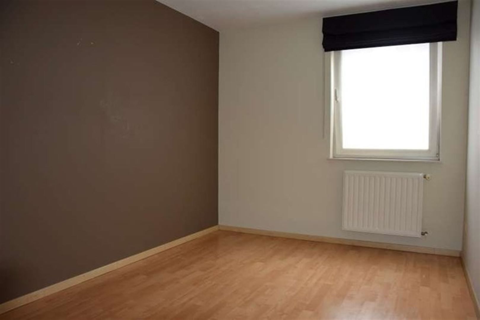 TE KOOP: Ruim appartement met garage in Genk! foto 8