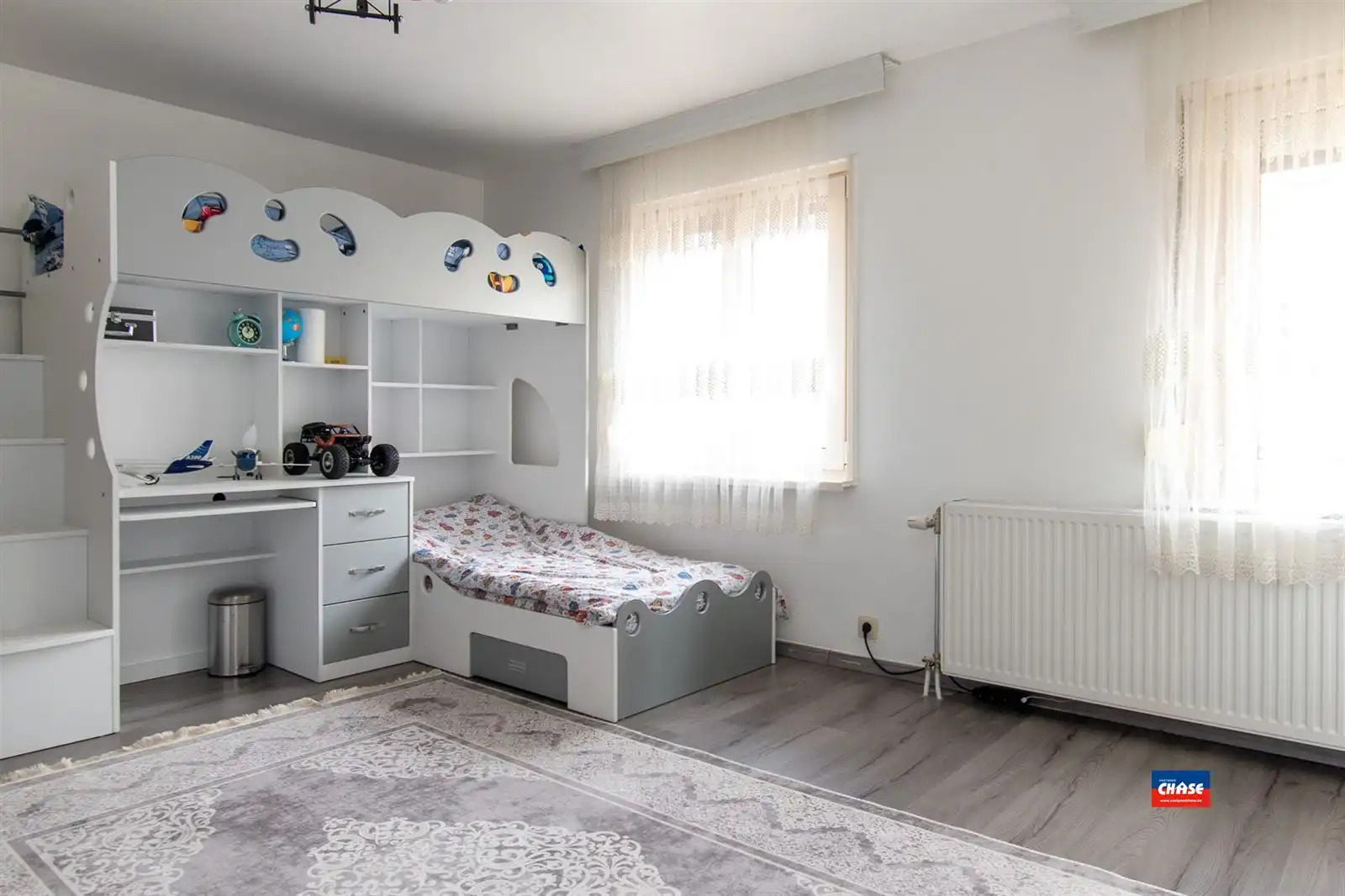 Instapklare rijwoning met tuin en garage foto 11