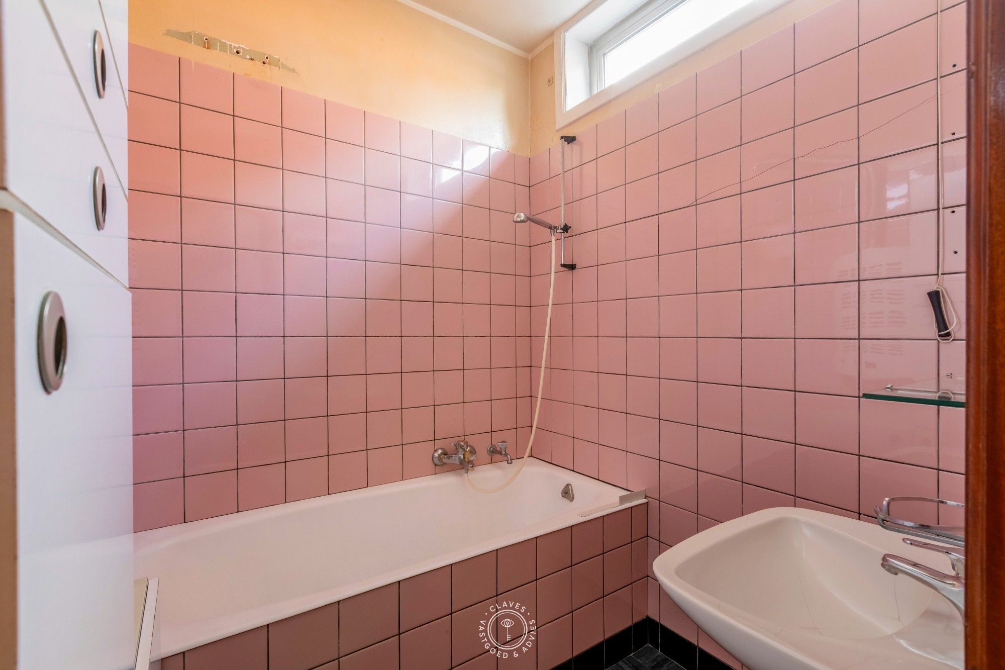 Te renoveren woning met potentieel en vlotte bereikbaarheid foto 17