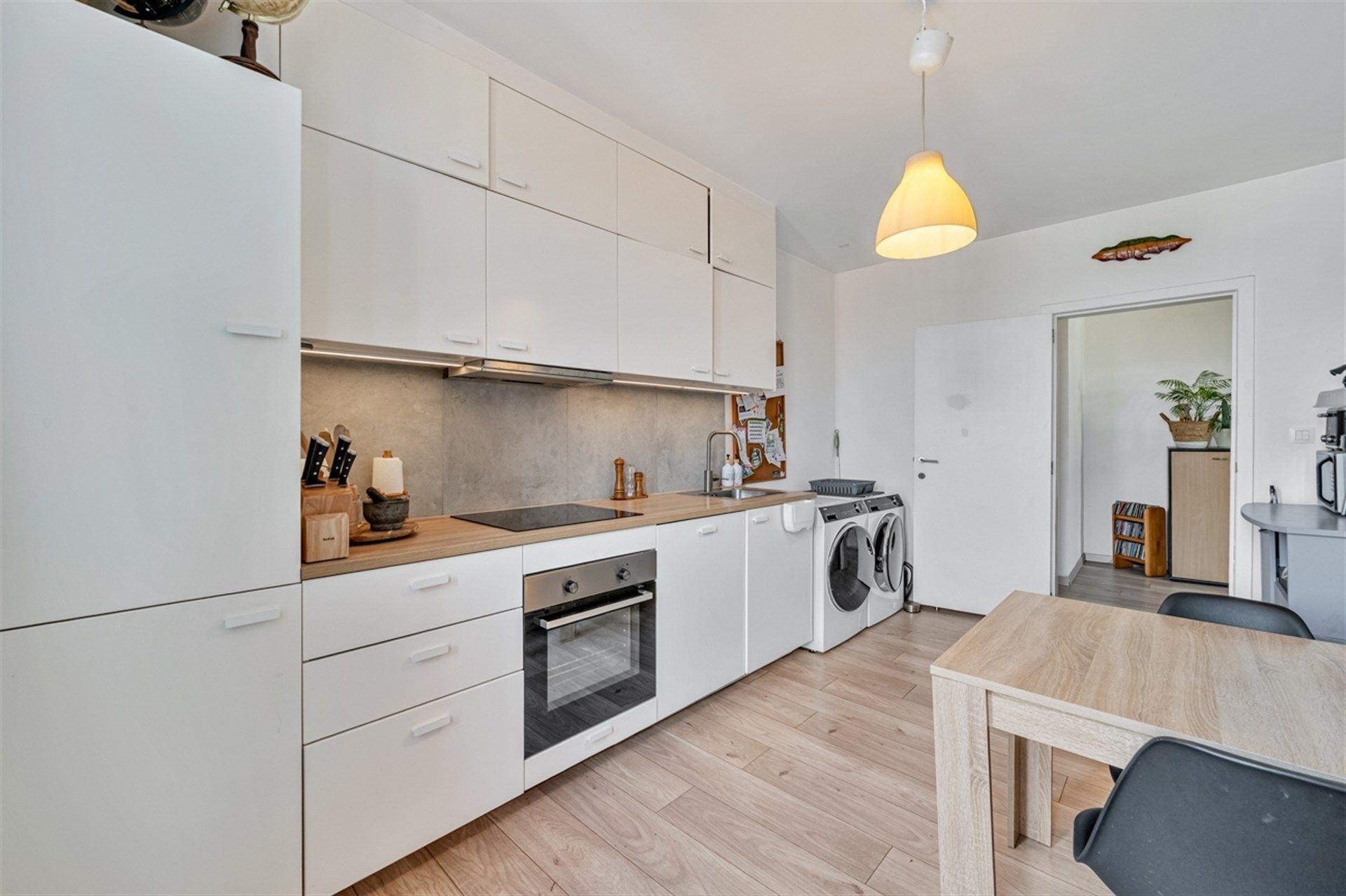 Gerenoveerde opbrengsteigendom bestaande uit handelspand en 3 appartementen foto 25