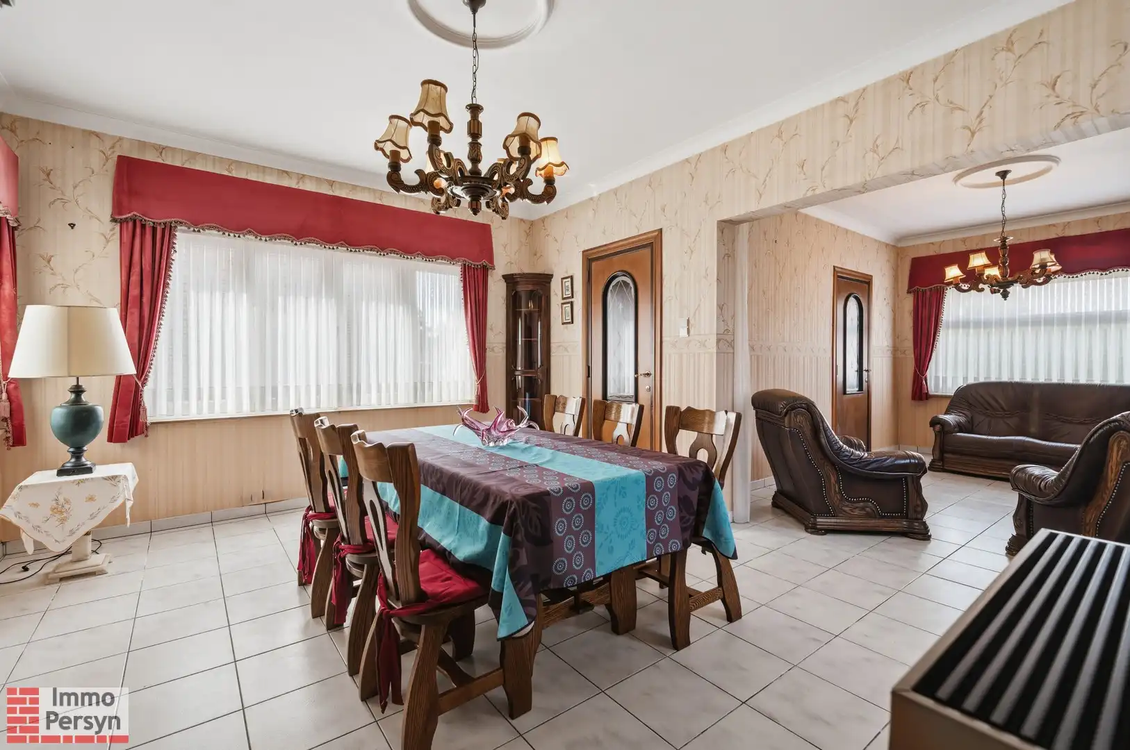 Charmante vrijstaande jaren 50 woning met oprit en tuin foto 8