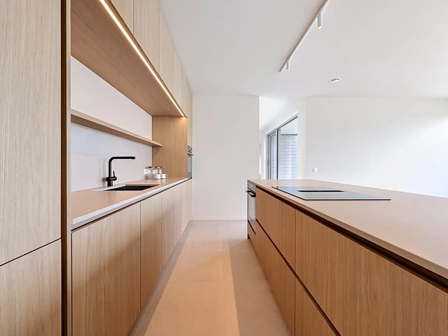 Ruim hoekappartement te Sint-Idesbald. foto 4