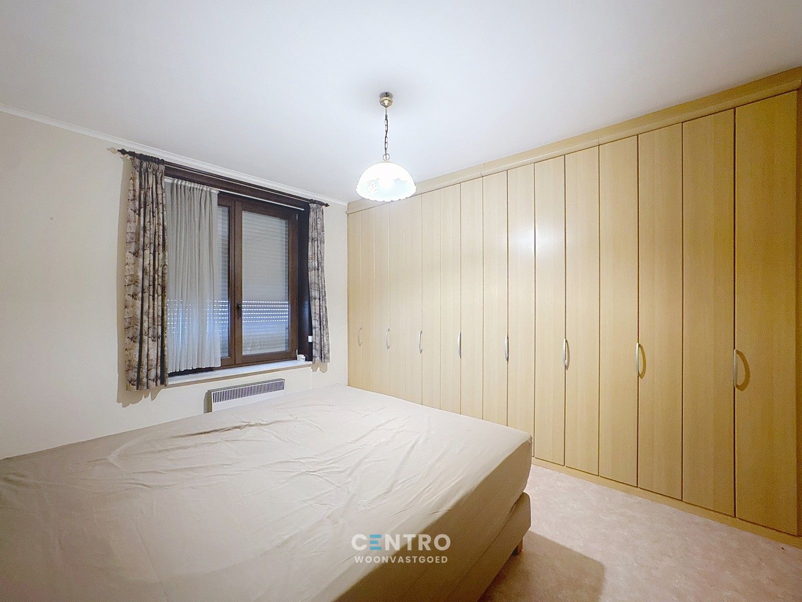 Rustig gelegen woning op 987m2 grond te Uitkerke! foto 14