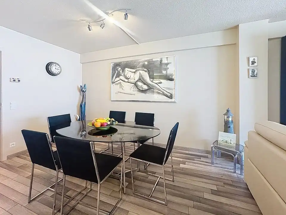 Prachtig 2-slaapkamerappartement op de Zeedijk met frontaal zeezicht en zongericht terras! foto 3