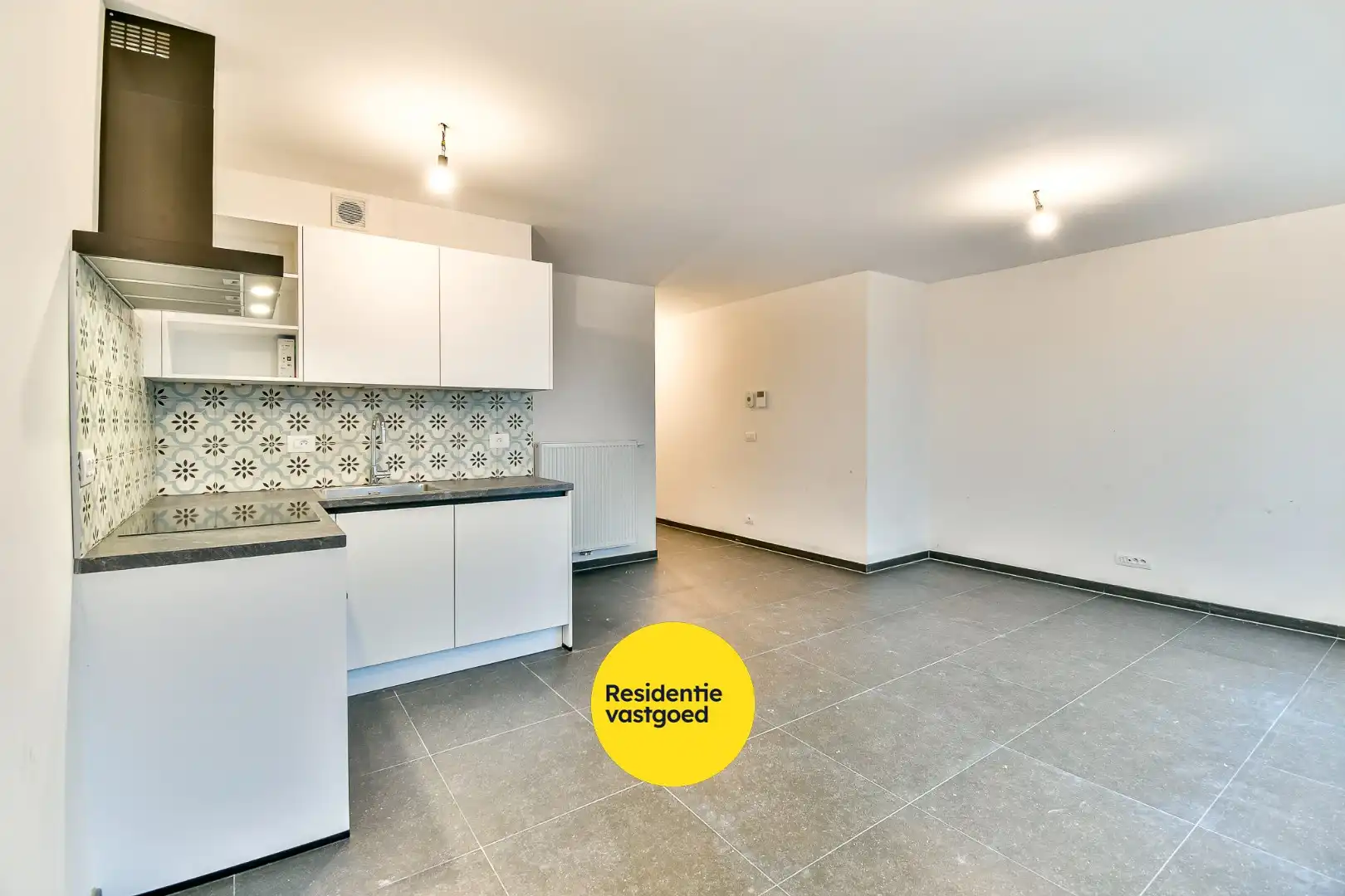 Recent duplex-appartement met standplaats foto 5