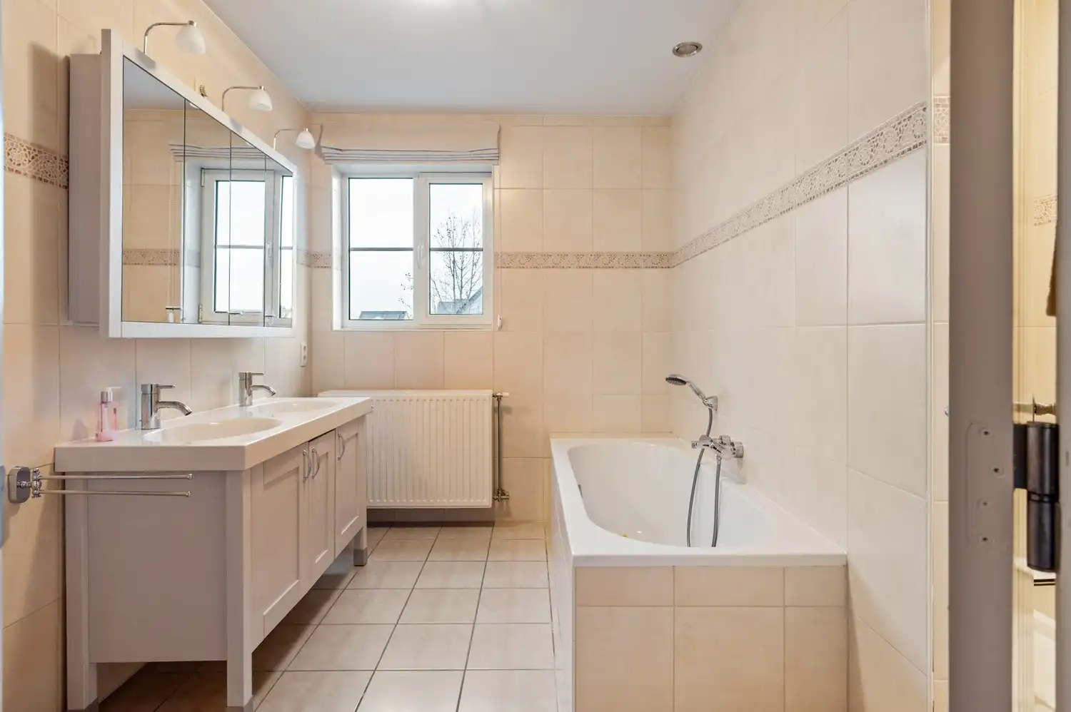 Huis met 3 slaapkamers en zonnige tuin te Oelegem! foto 21