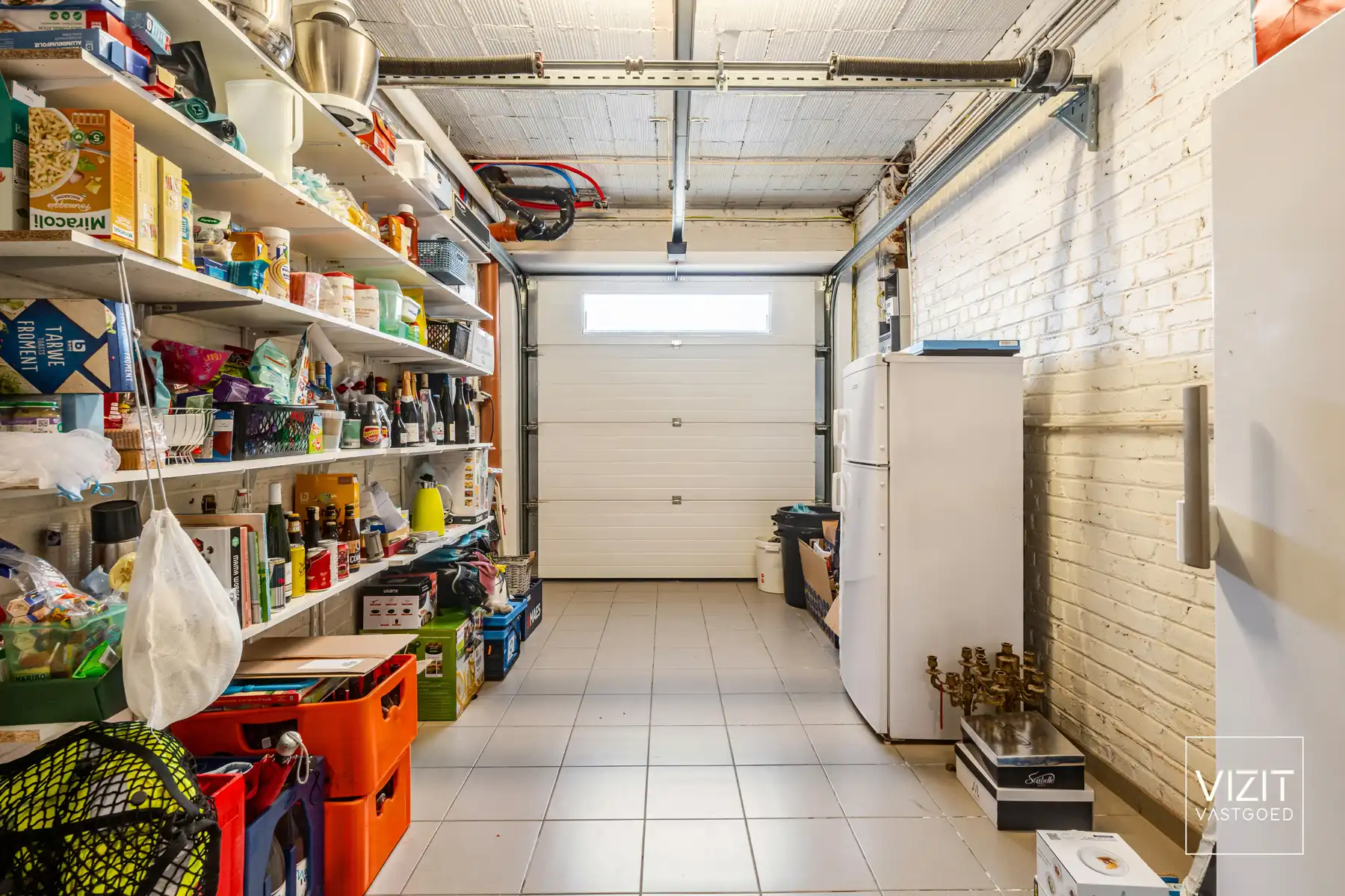 Halfopen woning met 4 slaapkamers en stallingen!  foto 11
