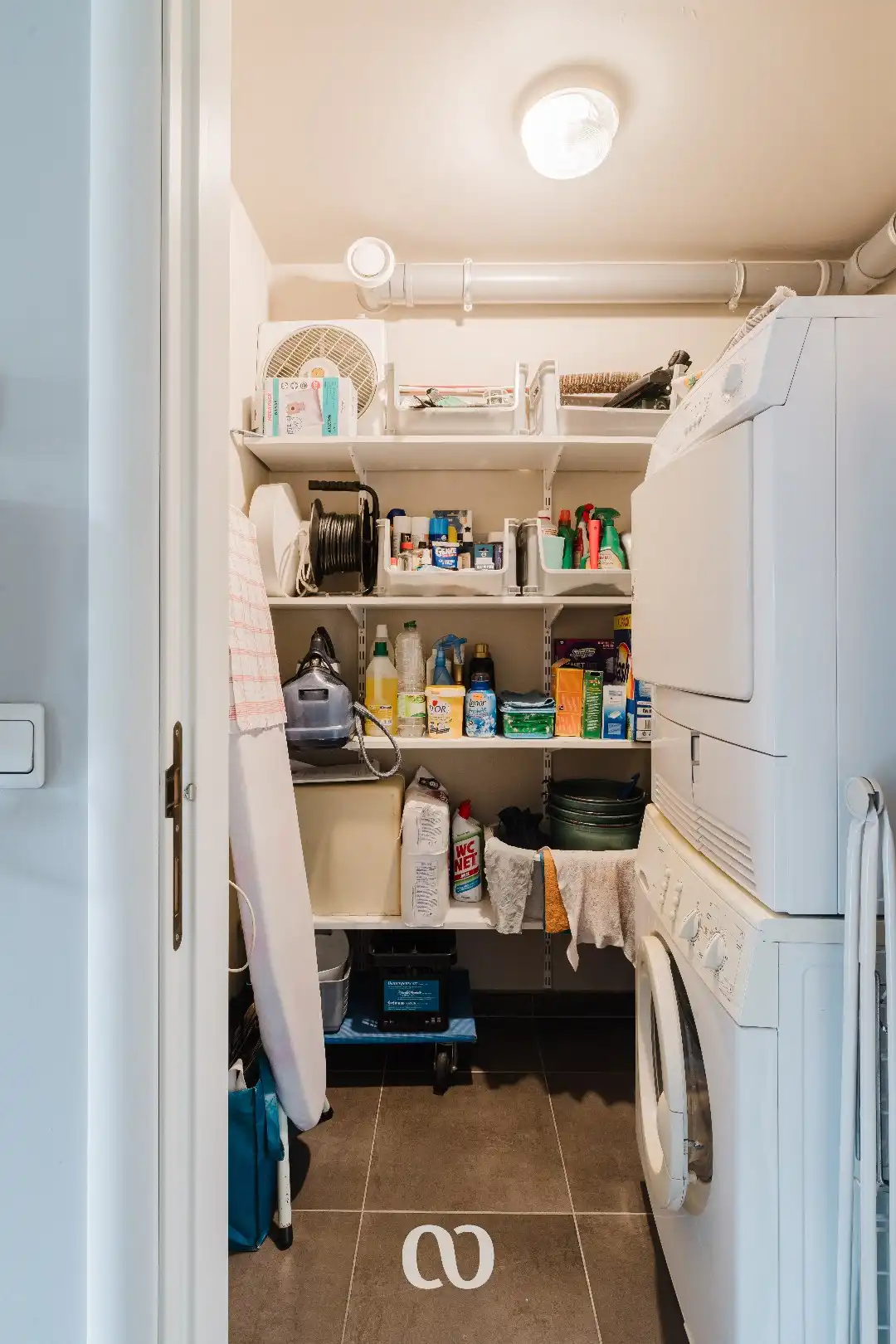 Gelijkvloers appartement met 3 slaapkamers, garage en tuin in Huise foto 6