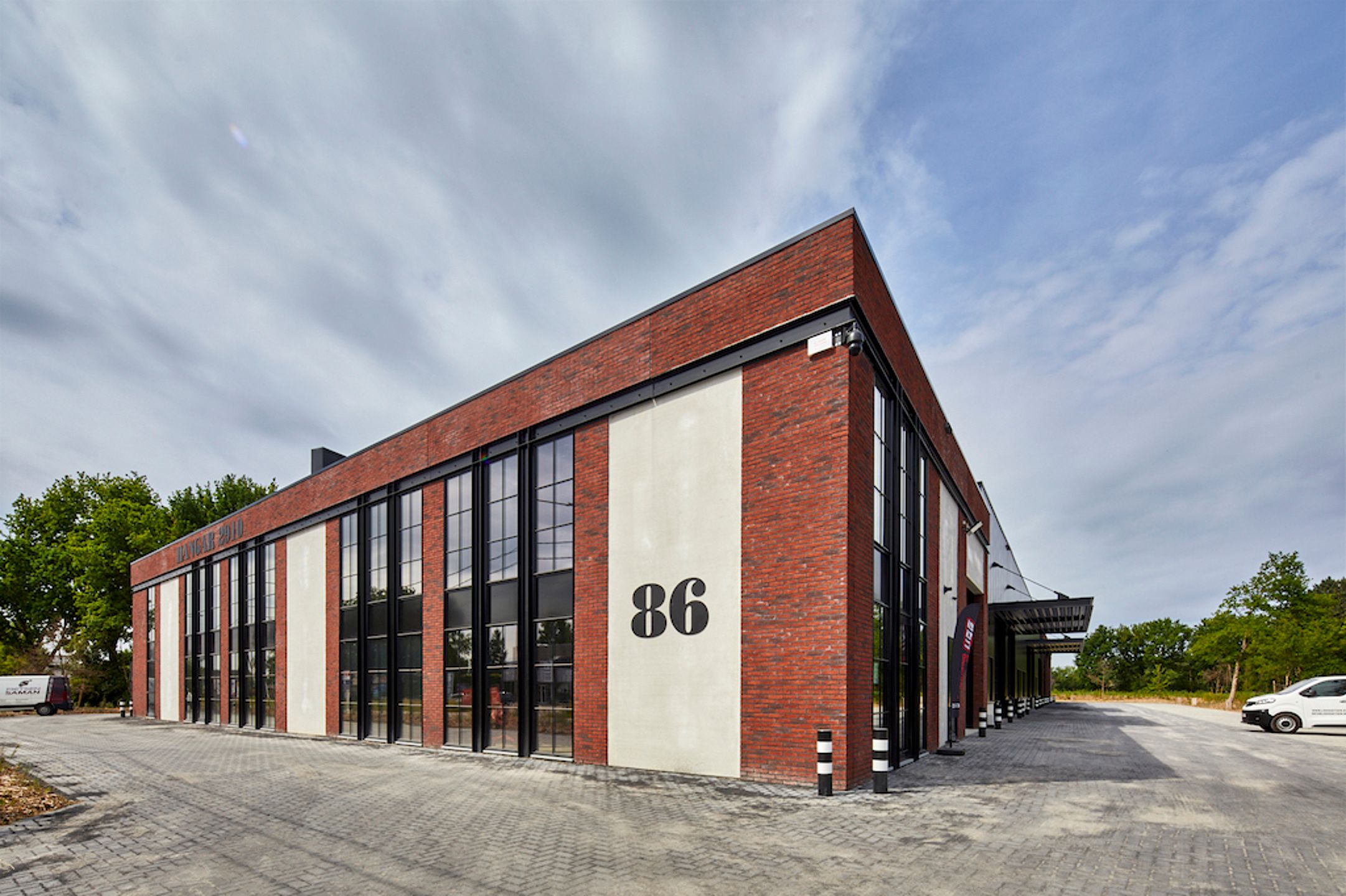 Te Huur KMO-Unit te Essen foto 3