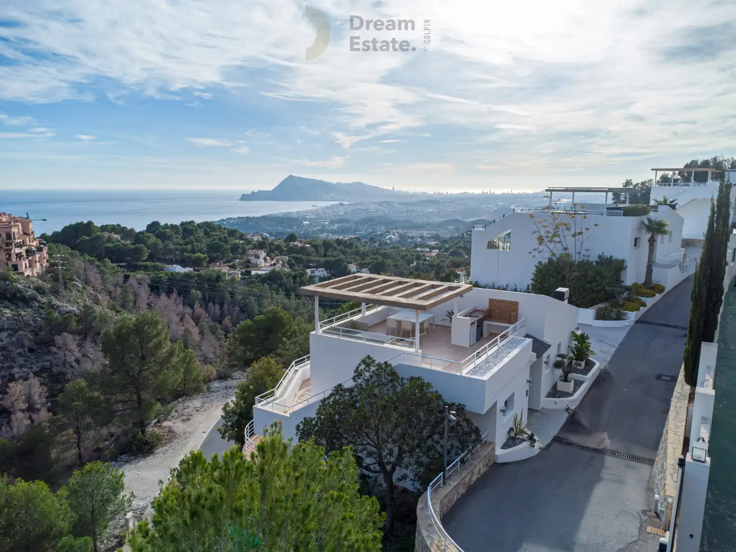 Azure Altea Homes – Exclusieve Villa met ongeëvenaarde uitzichten foto 3