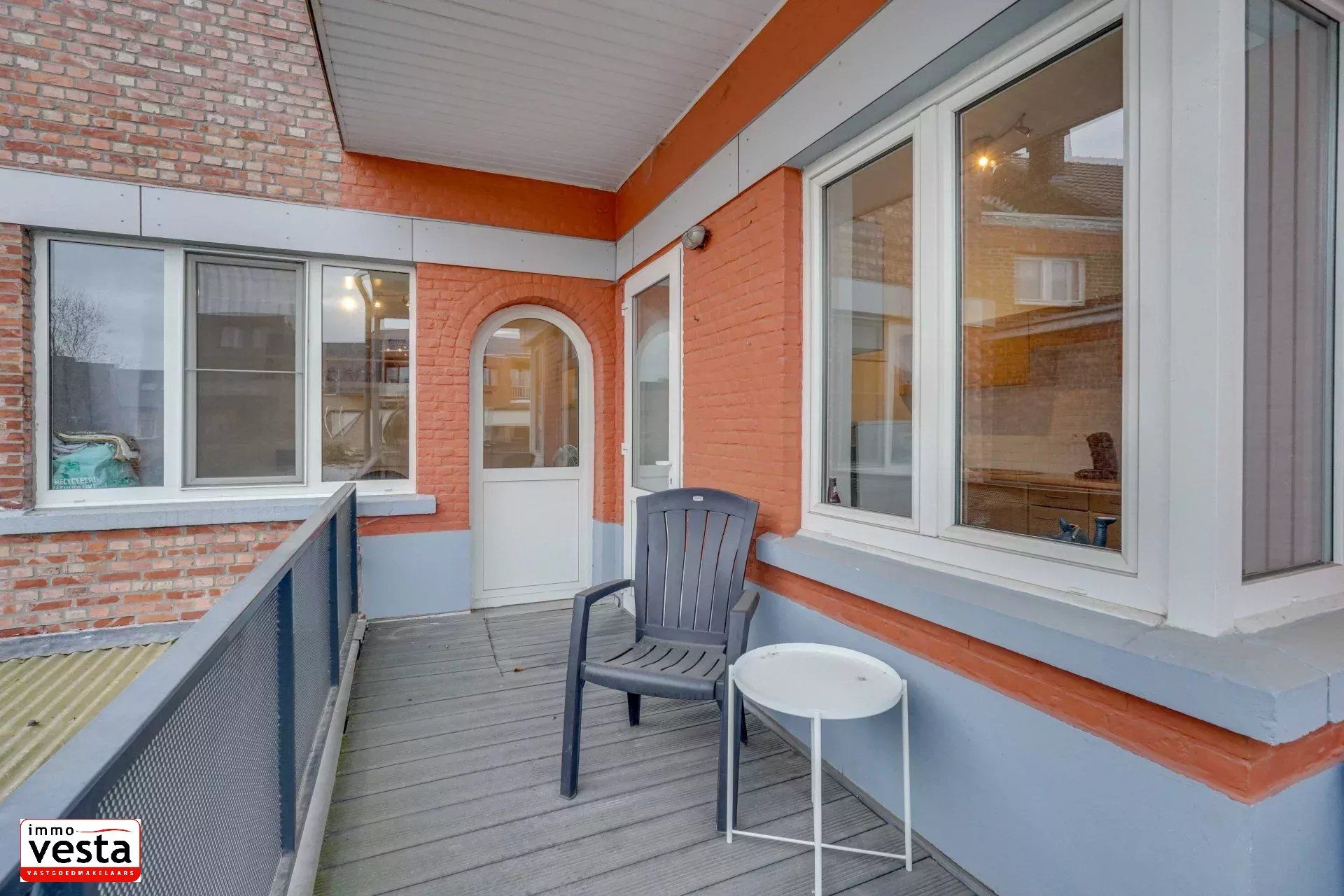 Karaktervol appartement in hart van Sint-Truiden foto 14