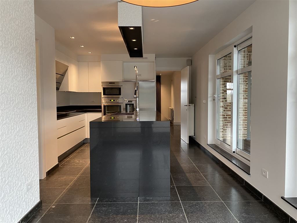 Luxueus afgewerkt penthouse / duplexappartement foto 24