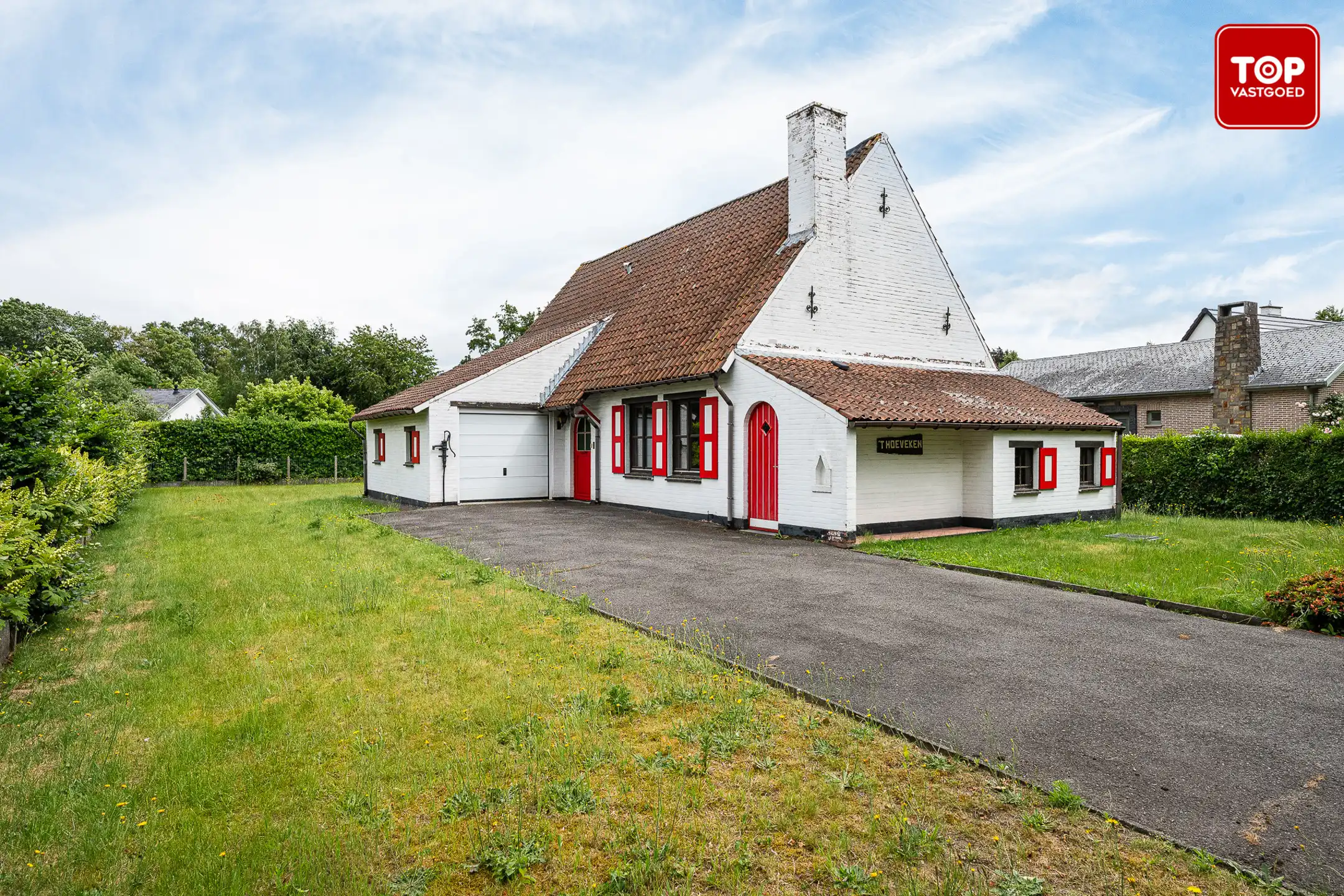 Hoofdfoto van de publicatie: Charmante hoeve met karakter op een toplocatie in Drongen