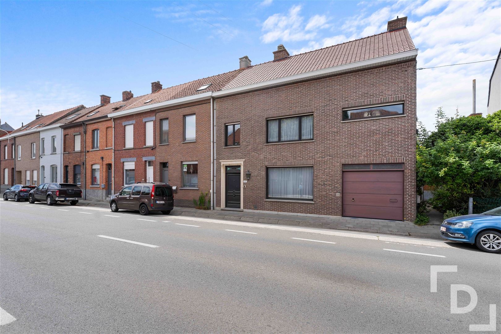 Ruime gezinswoning met grote tuin en uitweg te koop in Menen. foto 32